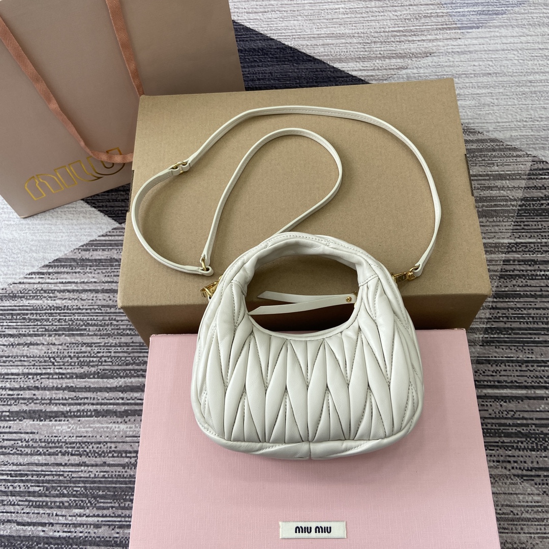 Miu Miu Mini MiuWander Lambskin Matelasse Shoulder Bag - White 4 i1744539164 3402 0