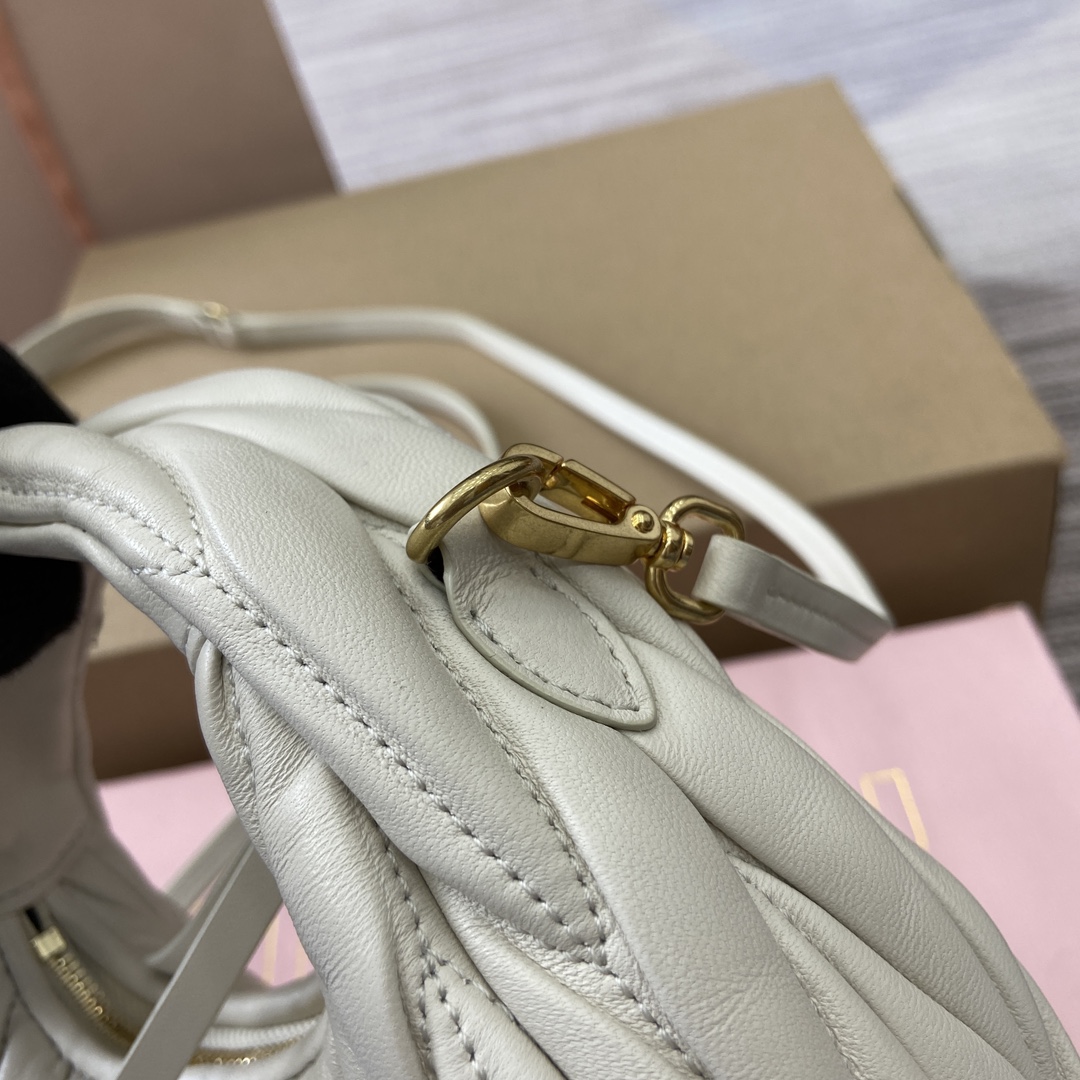 Miu Miu Mini MiuWander Lambskin Matelasse Shoulder Bag - White 6 i1744539164 6982 0
