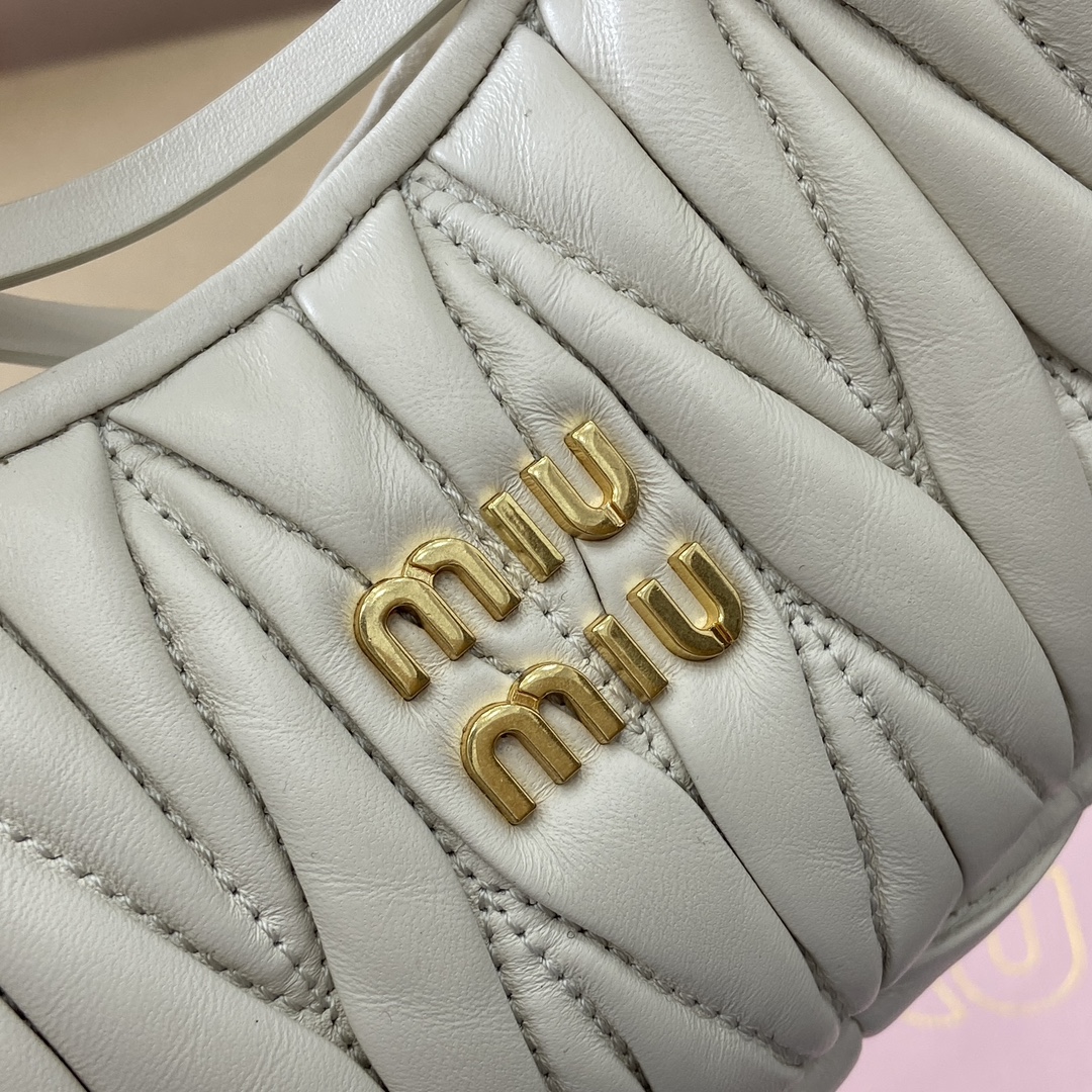 Miu Miu Mini MiuWander Lambskin Matelasse Shoulder Bag - White 9 i1744539164 9528 0