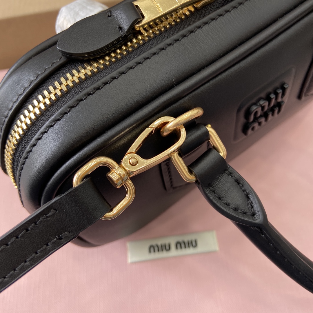 Miu Miu Arcadie Mini Bowling Bag Black Leather Shoulder Bag 19X10X5cm 12 i1744539280 1958 7