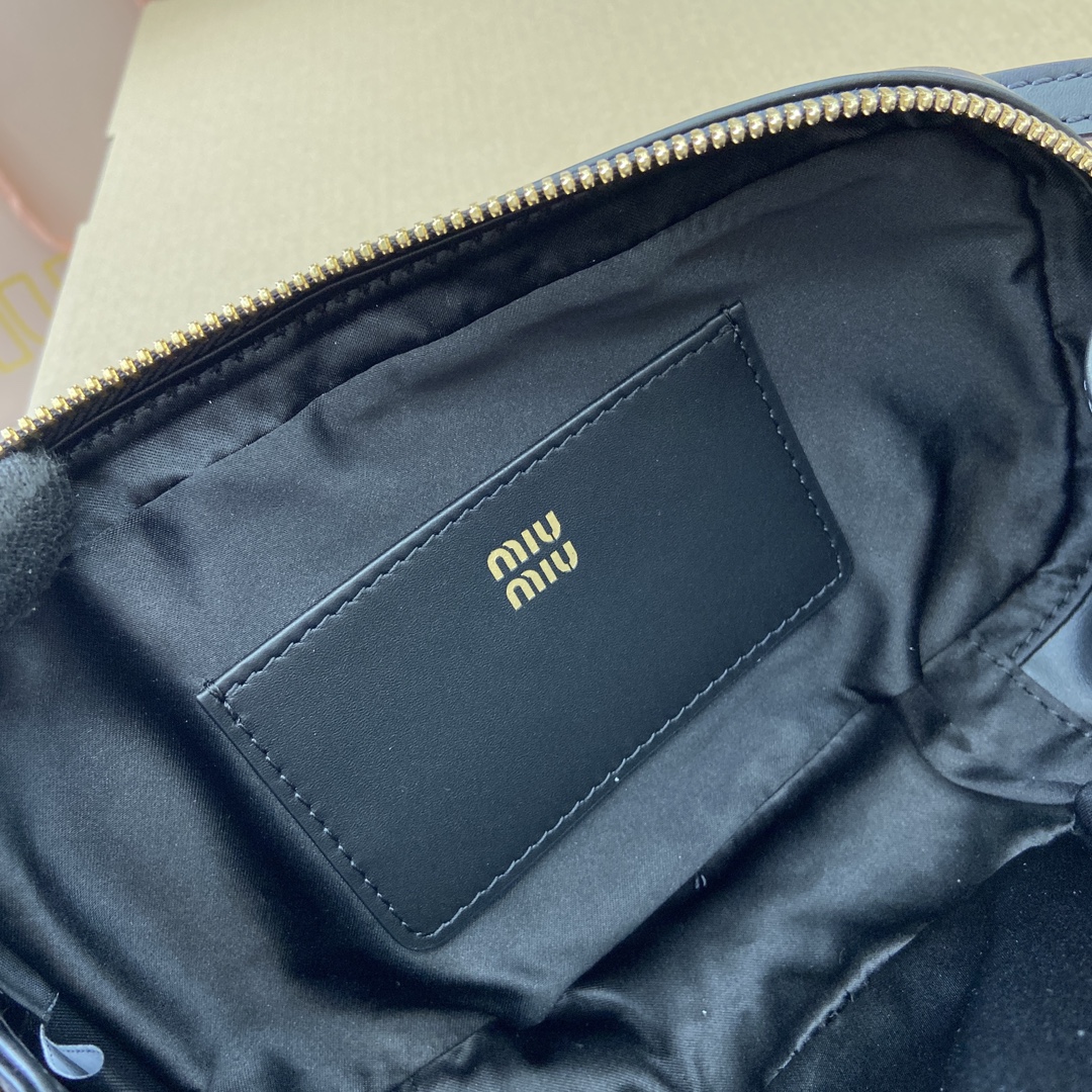 Miu Miu Arcadie Mini Bowling Bag Black Leather Shoulder Bag 19X10X5cm 10 i1744539282 2786 0