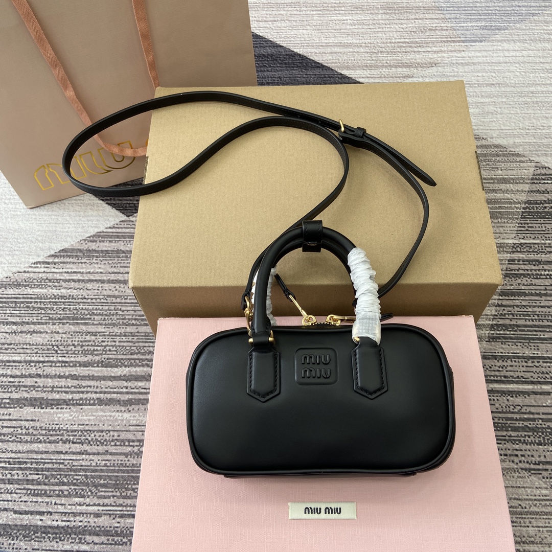 Miu Miu Arcadie Mini Bowling Bag Black Leather Shoulder Bag 19X10X5cm 2 i1744539282 4851 0