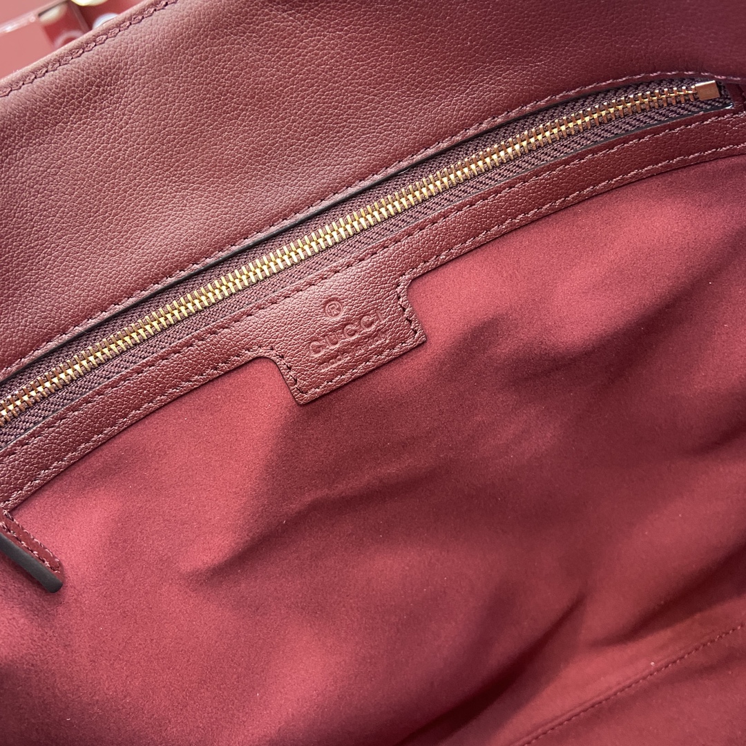 Gucci Bamboo 1947 Shoulder Bag in Red Leather with Double G Hardware 10 i1744879571 4022 0
