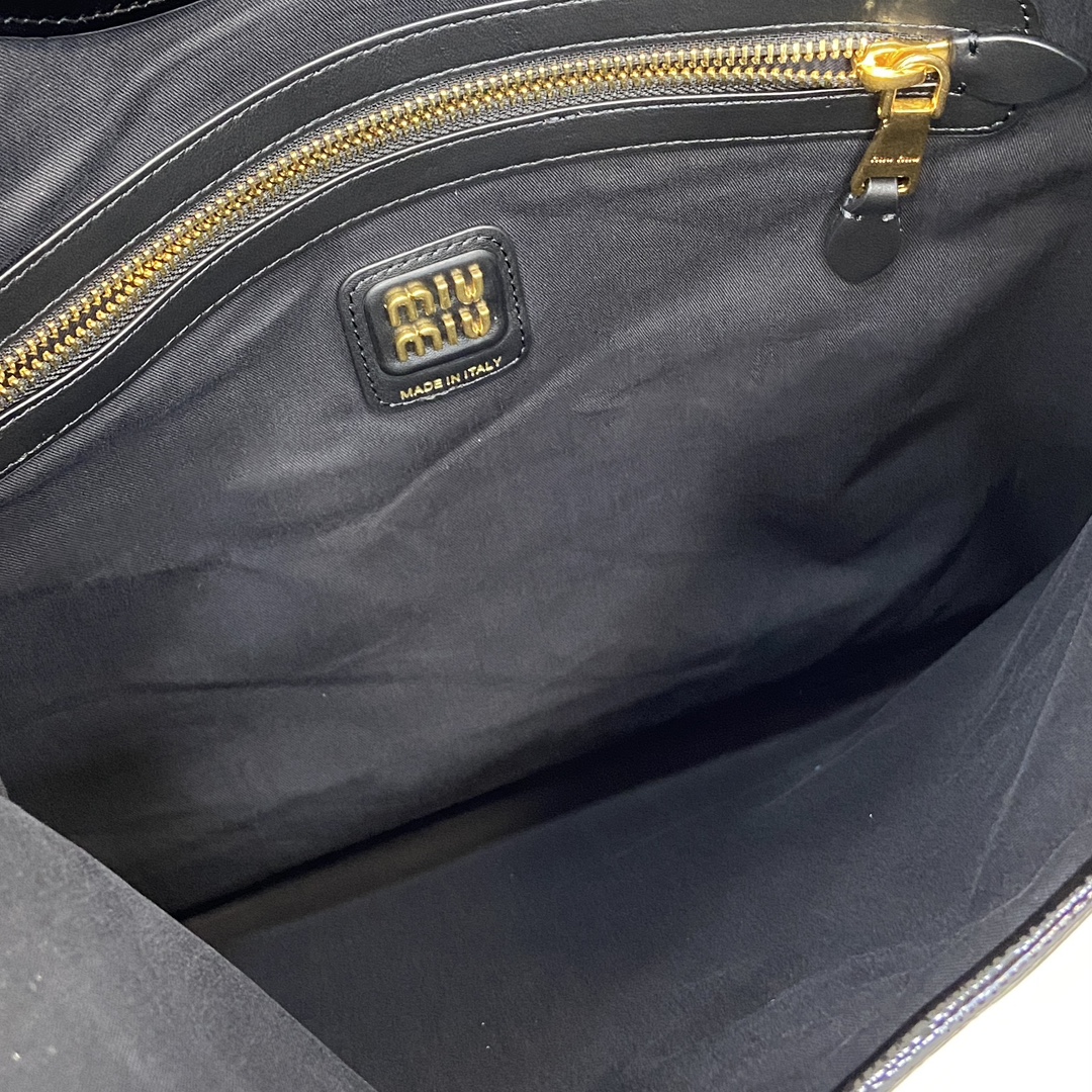 Miu Miu Black Naplak Leather Tote Bag with Metal Logo - Classic Style 9 i1744945572 6354 0