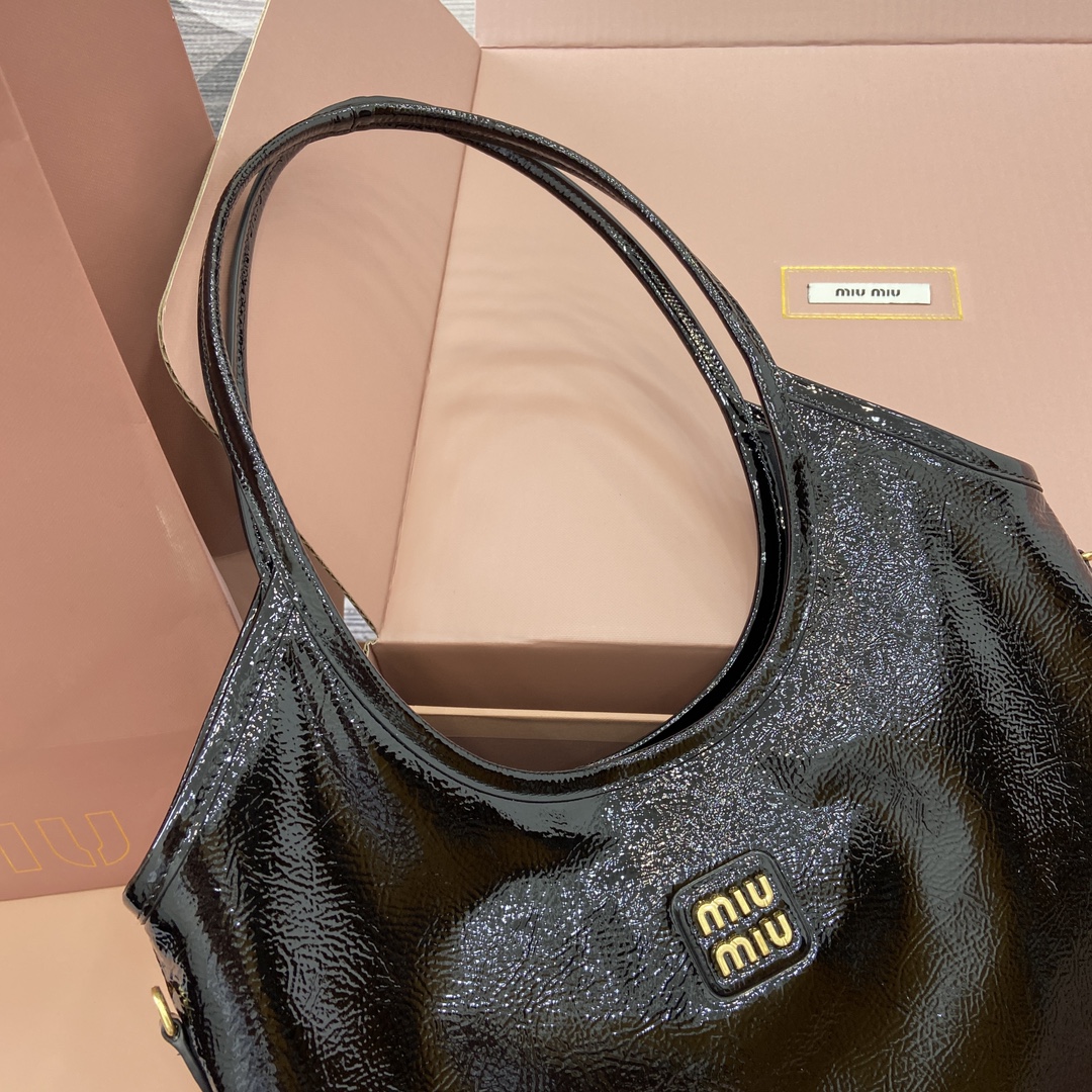 Miu Miu Black Naplak Leather Tote Bag with Metal Logo - Classic Style 6 i1744945572 7619 0