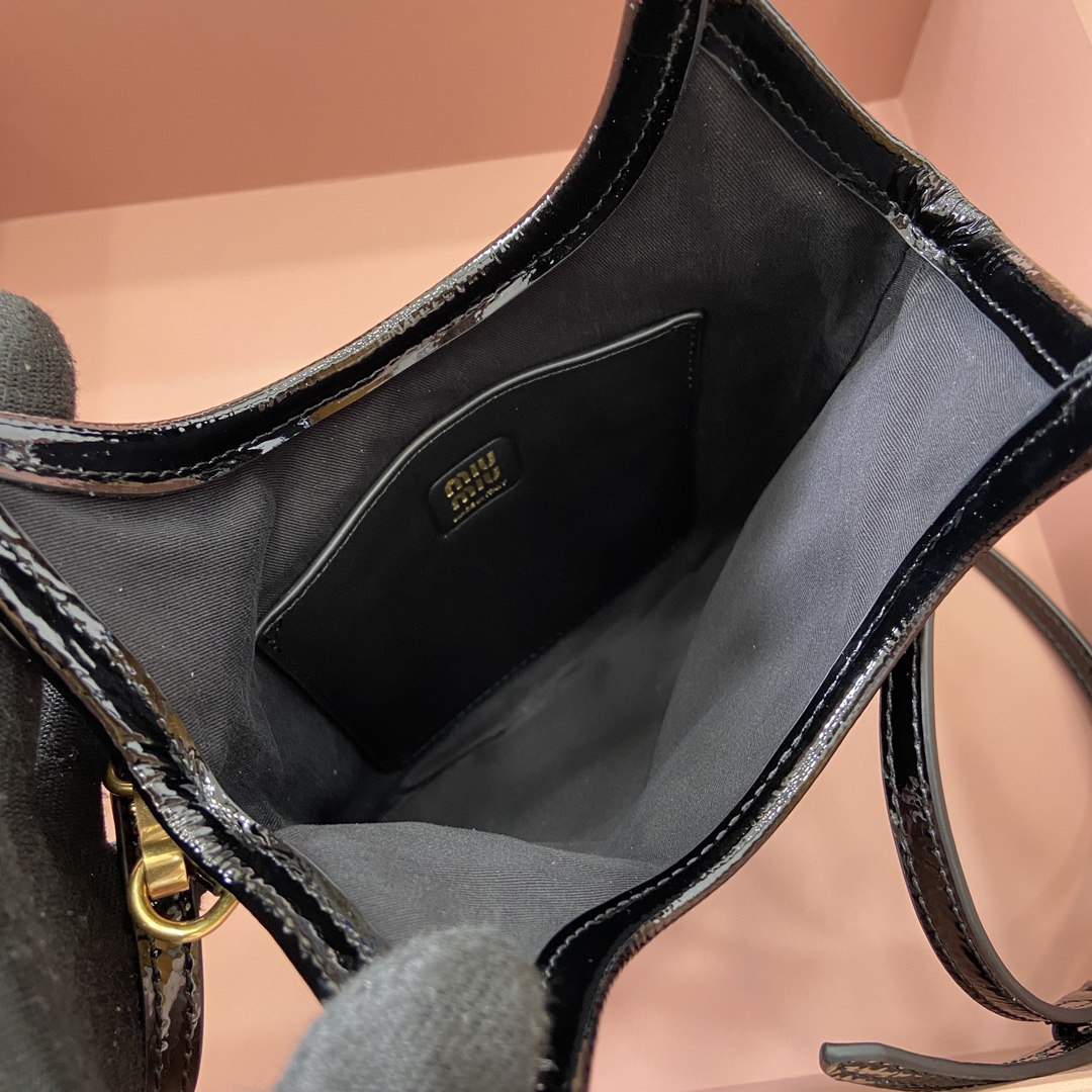 Miu Miu Mini Tote Bag in Black Patent Leather with Embossed Logo 10 i1744945630 6189 0