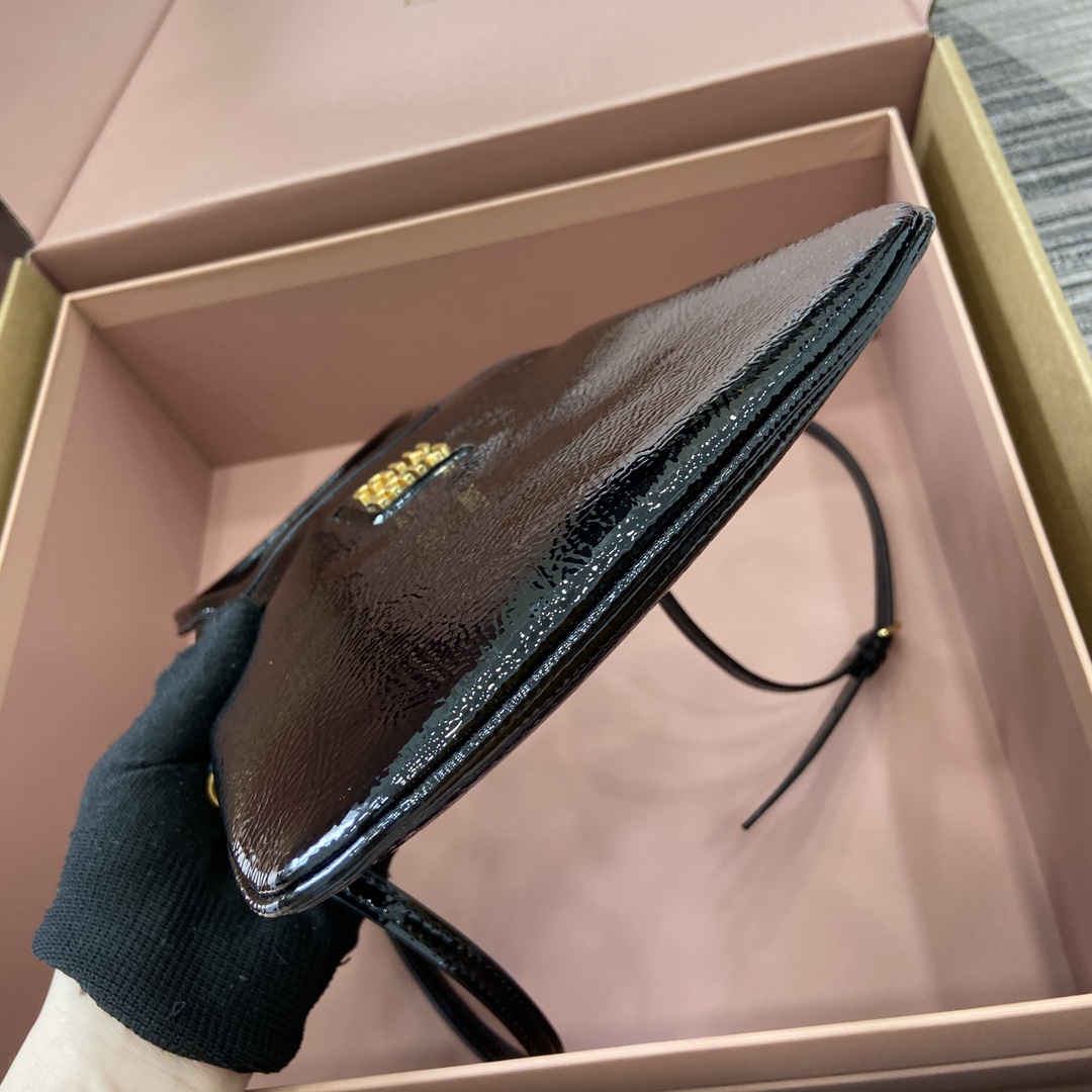Miu Miu Mini Tote Bag in Black Patent Leather with Embossed Logo 8 i1744945631 999 0