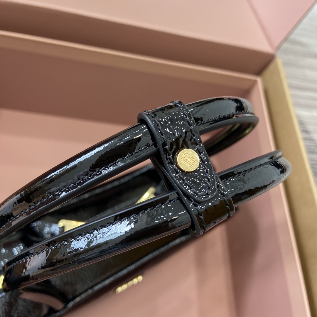 Miu Miu Beau Handbag in Black Patent Leather - Chic & Compact Design 6 i1744945730 6069 0