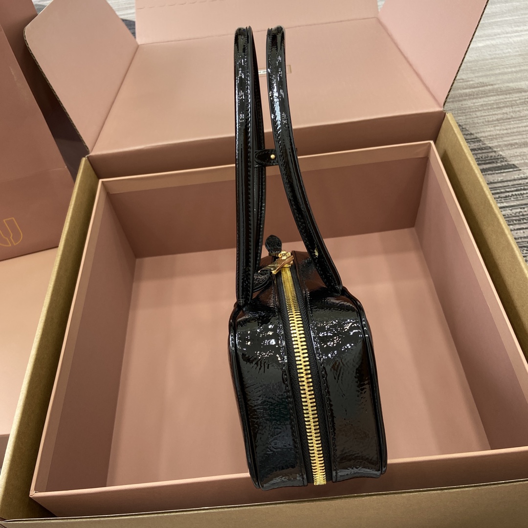 Miu Miu Beau Handbag in Black Patent Leather - Chic & Compact Design 4 i1744945731 886 0