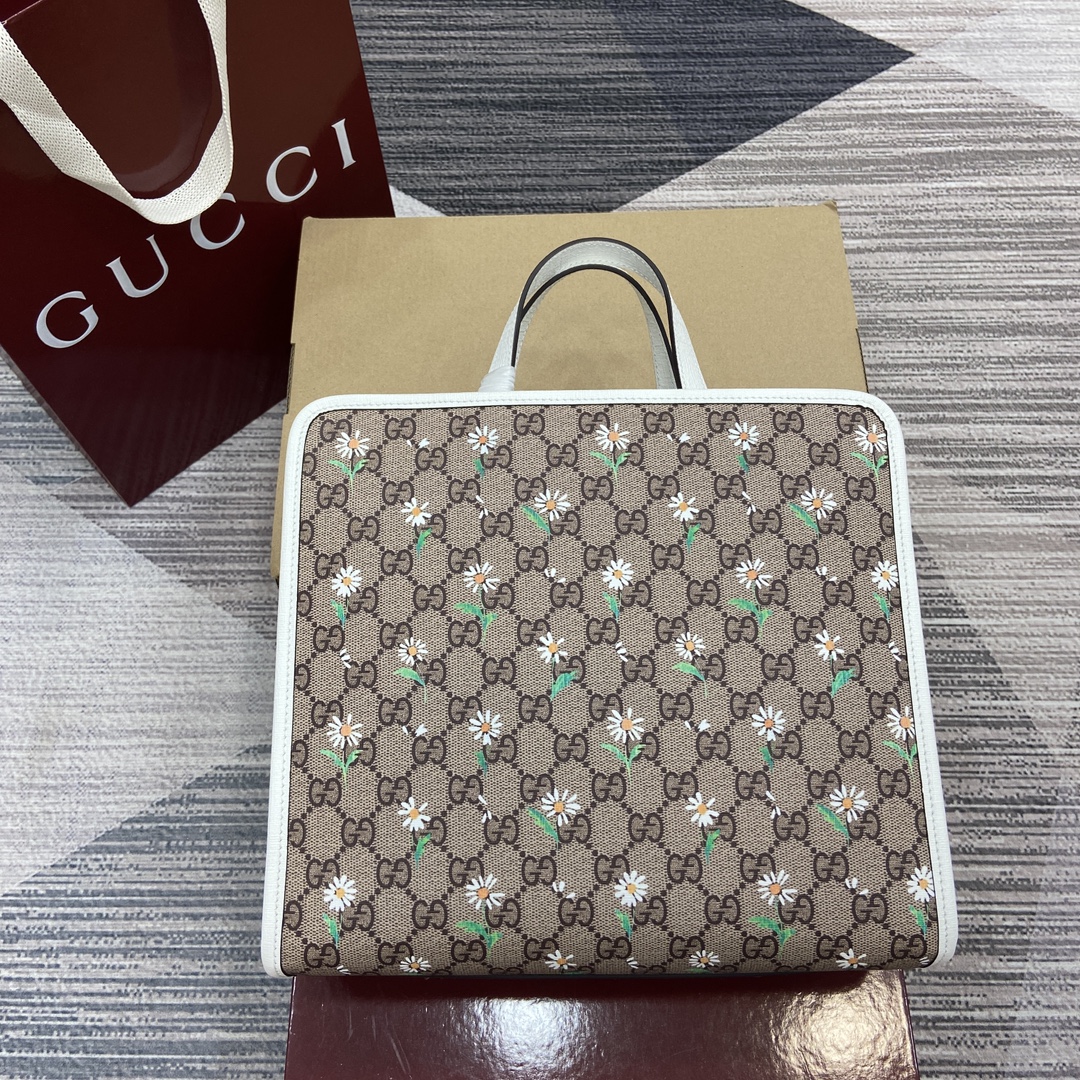 Gucci Beige Supreme Canvas Floral Print Tote Bag 3 i1745153831 3336 0