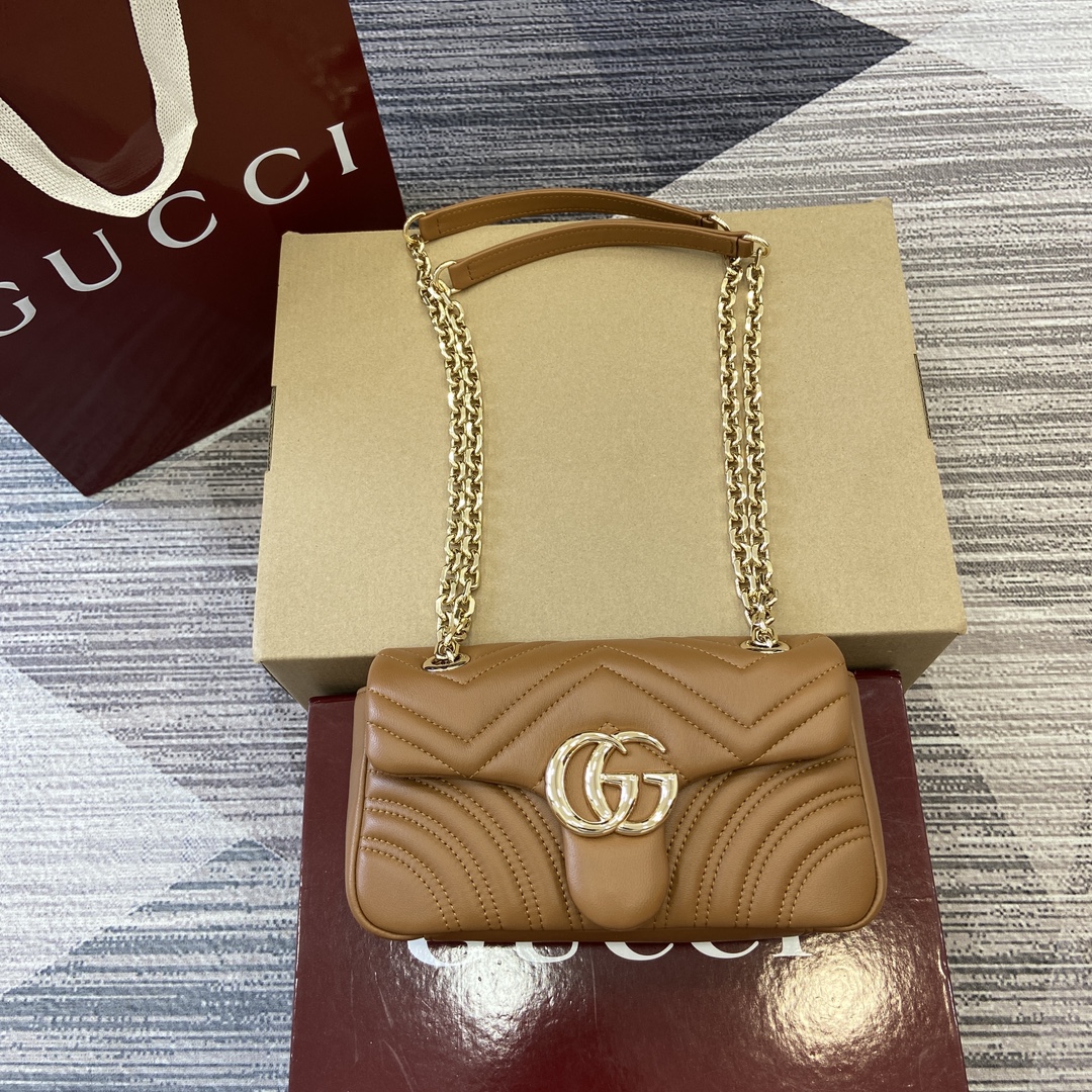GUCCI GG Marmont Series Shoulder Bag Double G Hardware Faceted Chain Strap Soft Leather Bright Green Full Leather - Top Quality