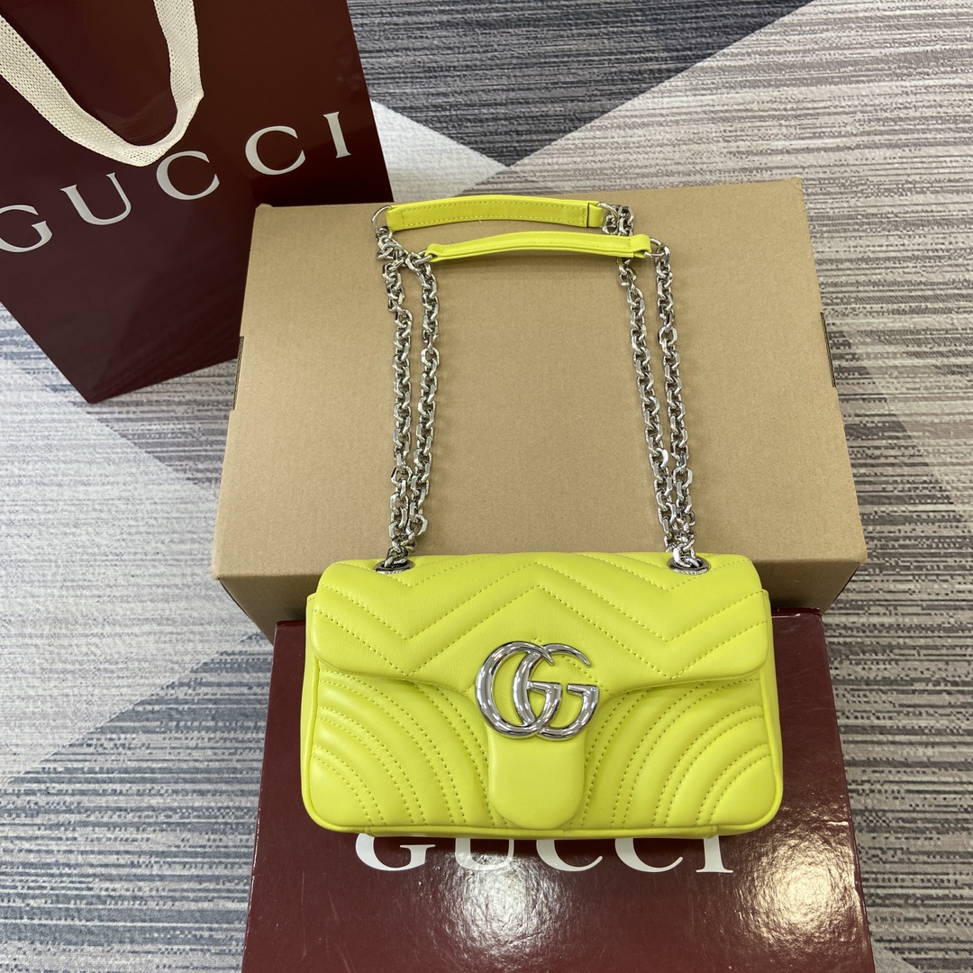 GUCCI GG Marmont Series Shoulder Bag Double G Hardware Faceted Chain Strap Soft Leather Bright Green Full Leather - Top Quality