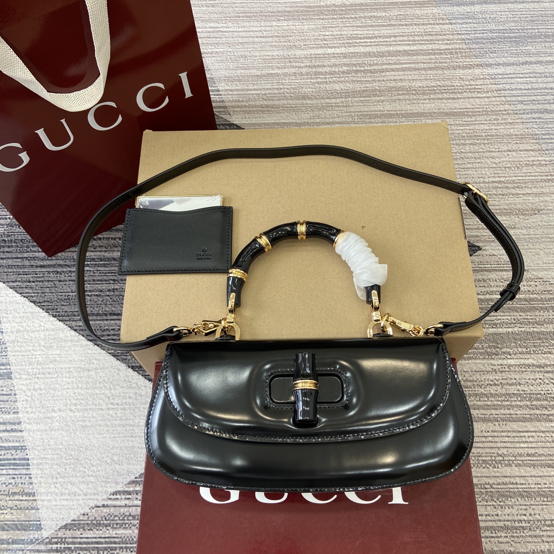 Gucci Bamboo Diva Handbag Polished Leather Bamboo Hardware Three-Compartment