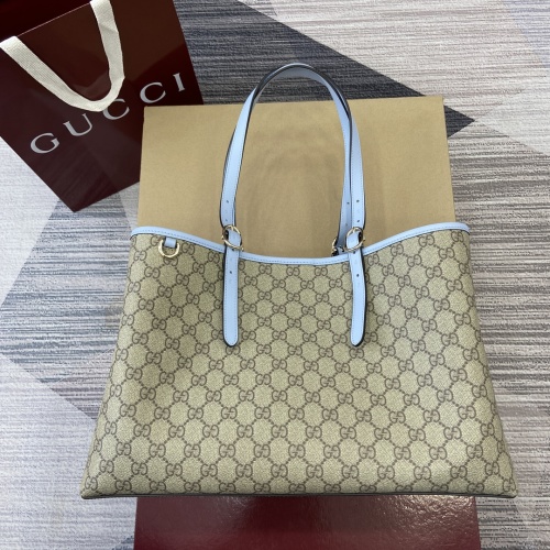 Gucci Emblem Tote Bag Beige and Deep Brown Gucci Letter Pattern 1 Gucci Emblem Tote Bag Beige and Deep Brown Gucci Letter Pattern