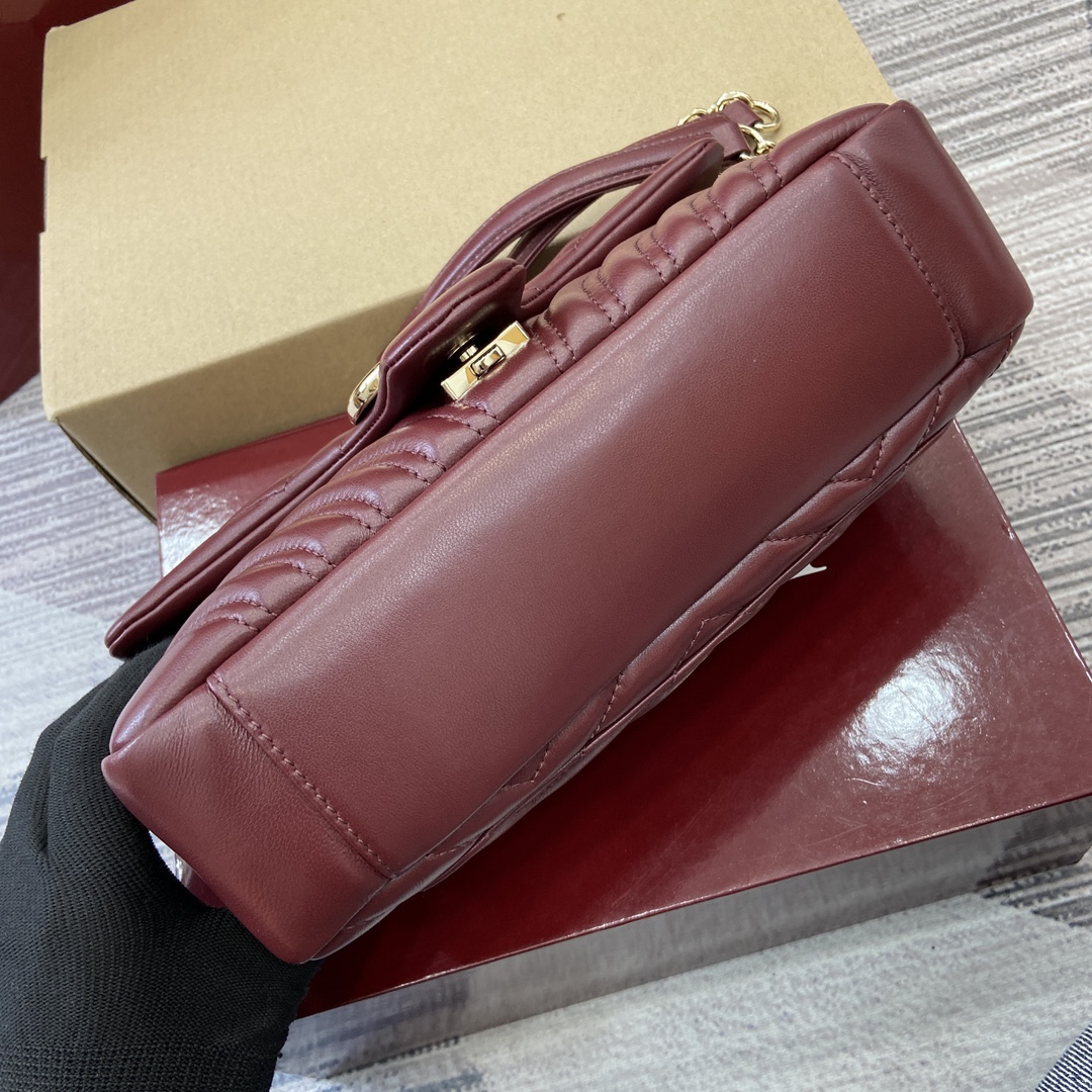 Gucci Marmont Medium Shoulder Bag, Ancorra Red Leather, Gold Chain Strap 7 i1748589542 8687 0
