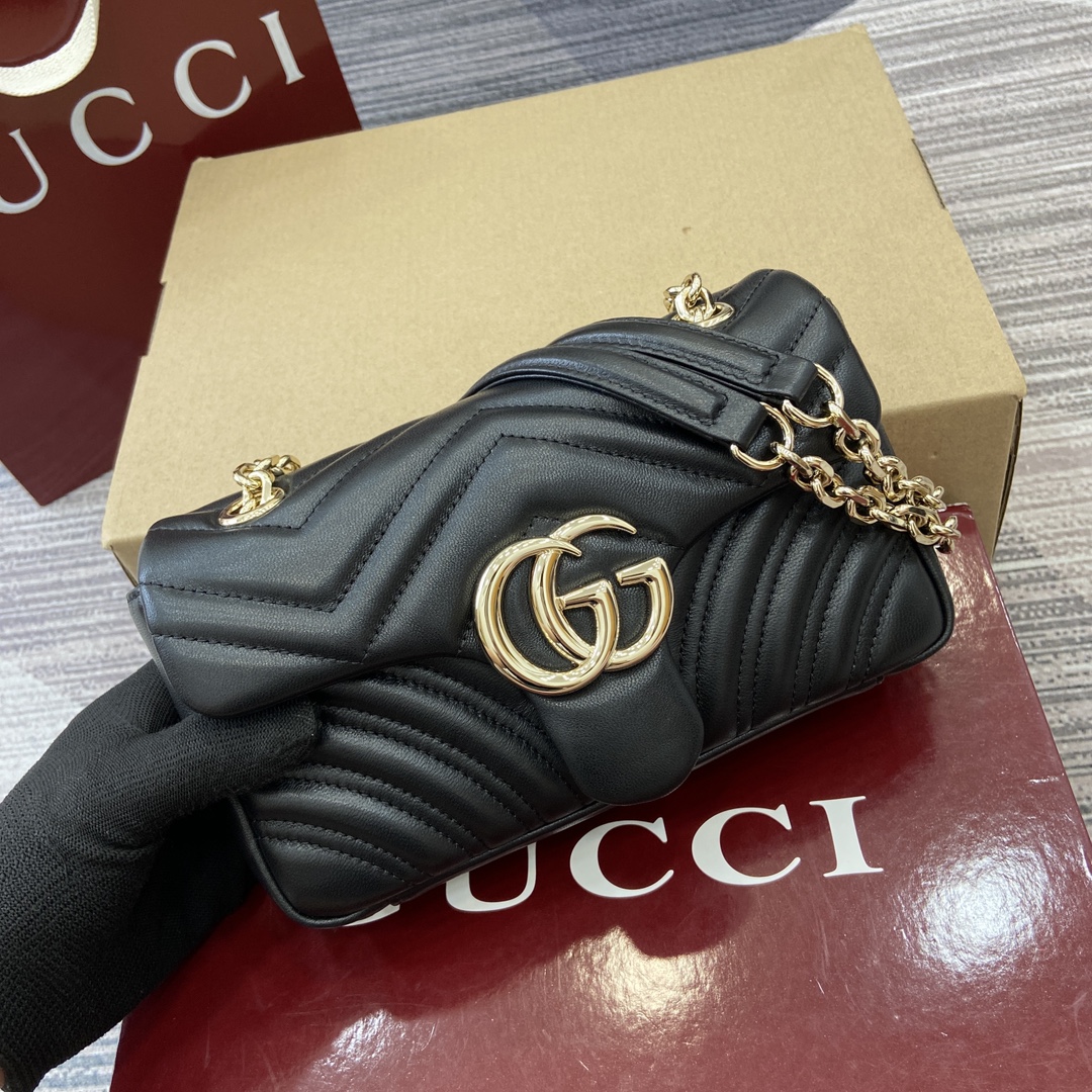 Gucci Marmont Small Shoulder Bag - Black Leather, Gold Hardware, Chain Strap 1 i1748589752 9129 0