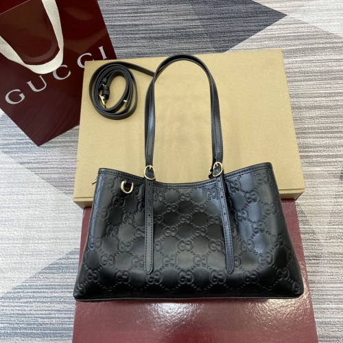 Gucci Emblem Small Tote Bag Black Leather Adjustable Strap - Timeless Elegance 1 Gucci Emblem Small Tote Bag Black Leather Adjustable Strap - Timeless Elegance