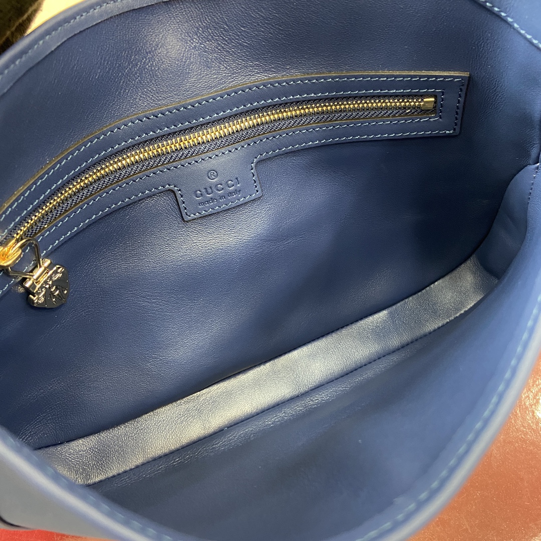 Gucci Jackie 1961 Medium Shoulder Bag in Deep Blue Leather 9 i1748688969 9006 0