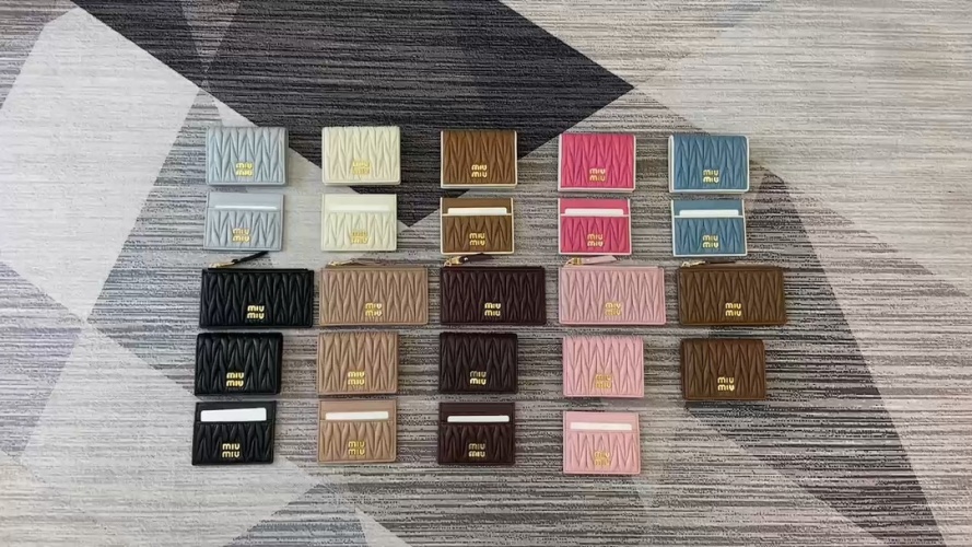 Miu Miu Matelassé Leather Card Holder & Small Wallet - Stylish & Compact 1 Miu Miu Matelassé Leather Card Holder & Small Wallet - Stylish & Compact