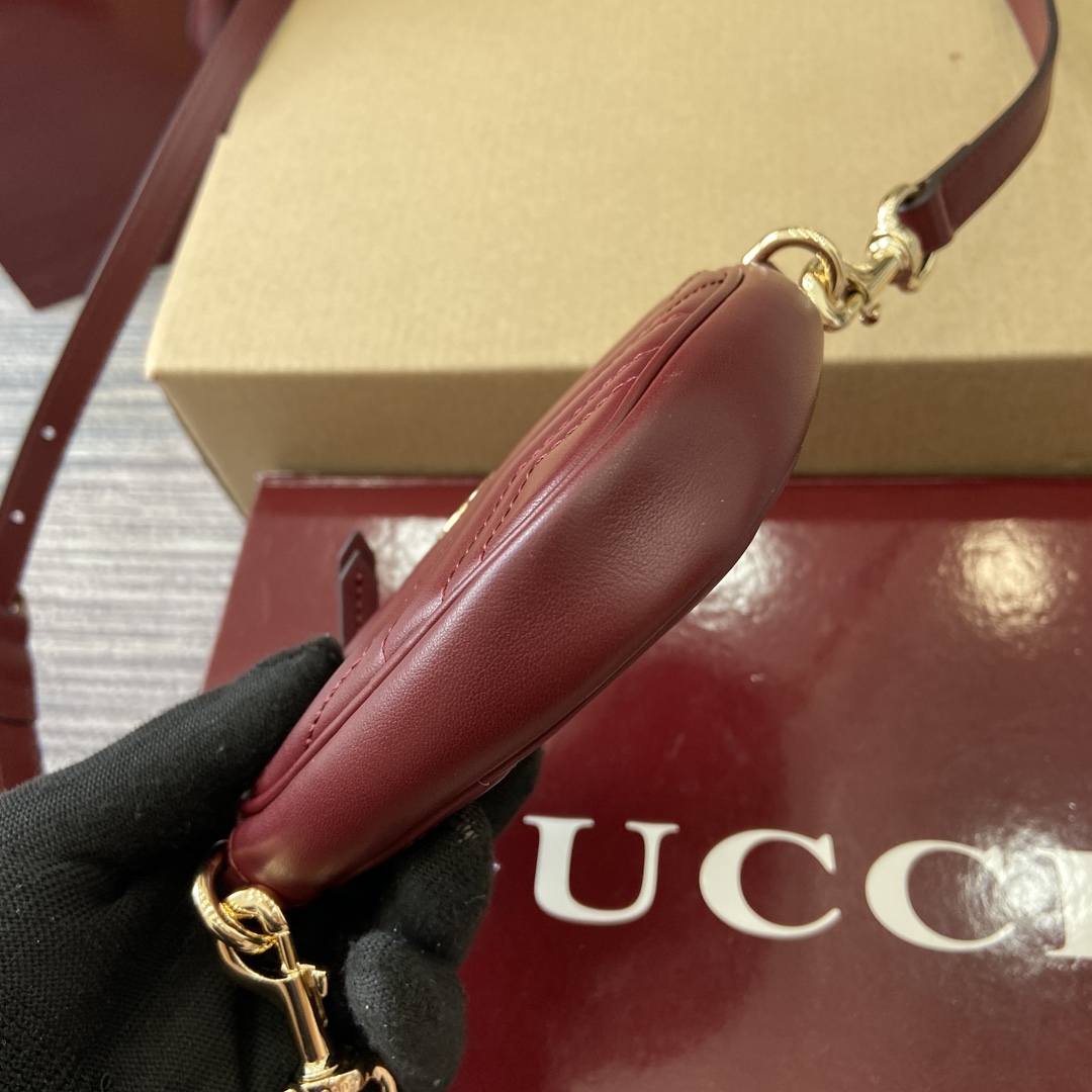 Gucci Marmont Heart Mini Bag Red Matelassé Leather Crossbody Handbag 9 i1750579295 4523 0