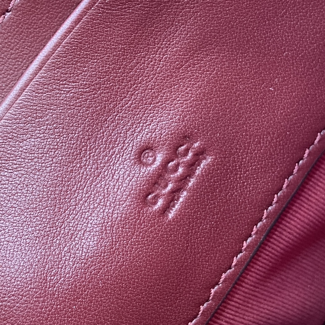 Gucci Marmont Heart Mini Bag Red Matelassé Leather Crossbody Handbag 11 i1750579295 9911 0