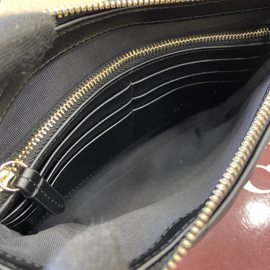 Gucci Marmont Leather Chain Wallet, Quilted Chevron Design, Black 9 i1750672830 3831 0
