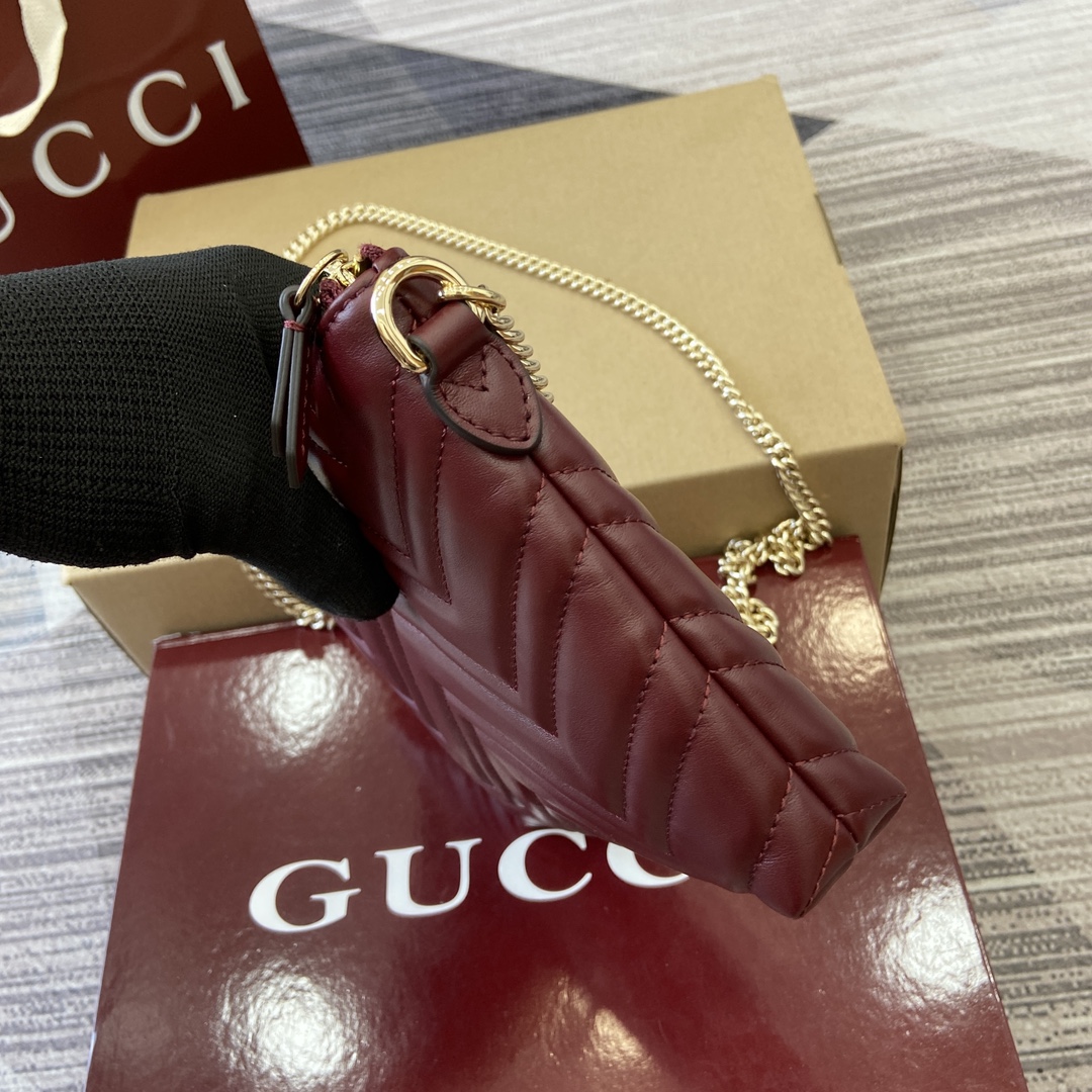 Gucci Marmont Red Leather Chain Wallet, 21cm x 15cm x 3.5cm, Model 837742 5 i1750672839 9275 0