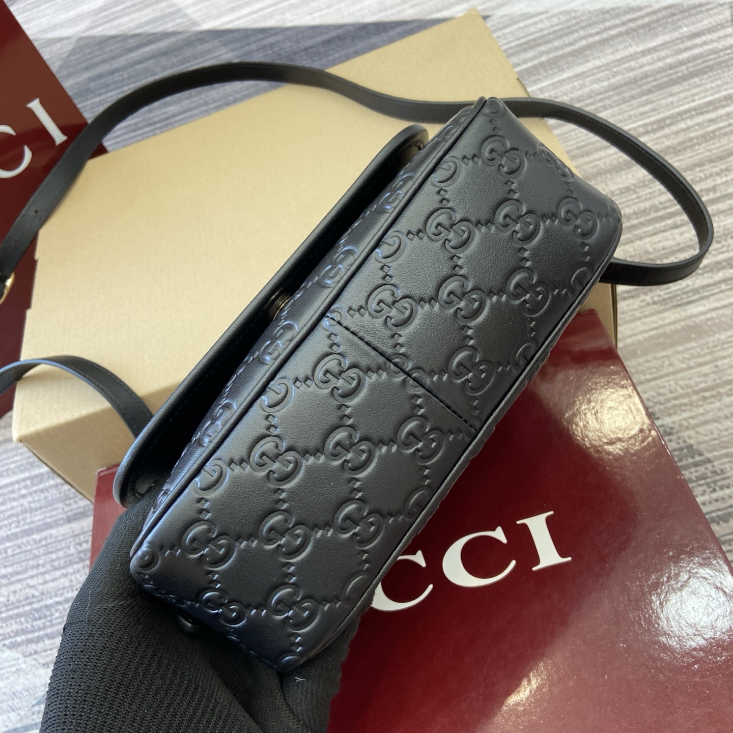Gucci Emblem Black Embossed Leather Shoulder Bag with Chain Strap 7 i1753426777841 5076 0 7