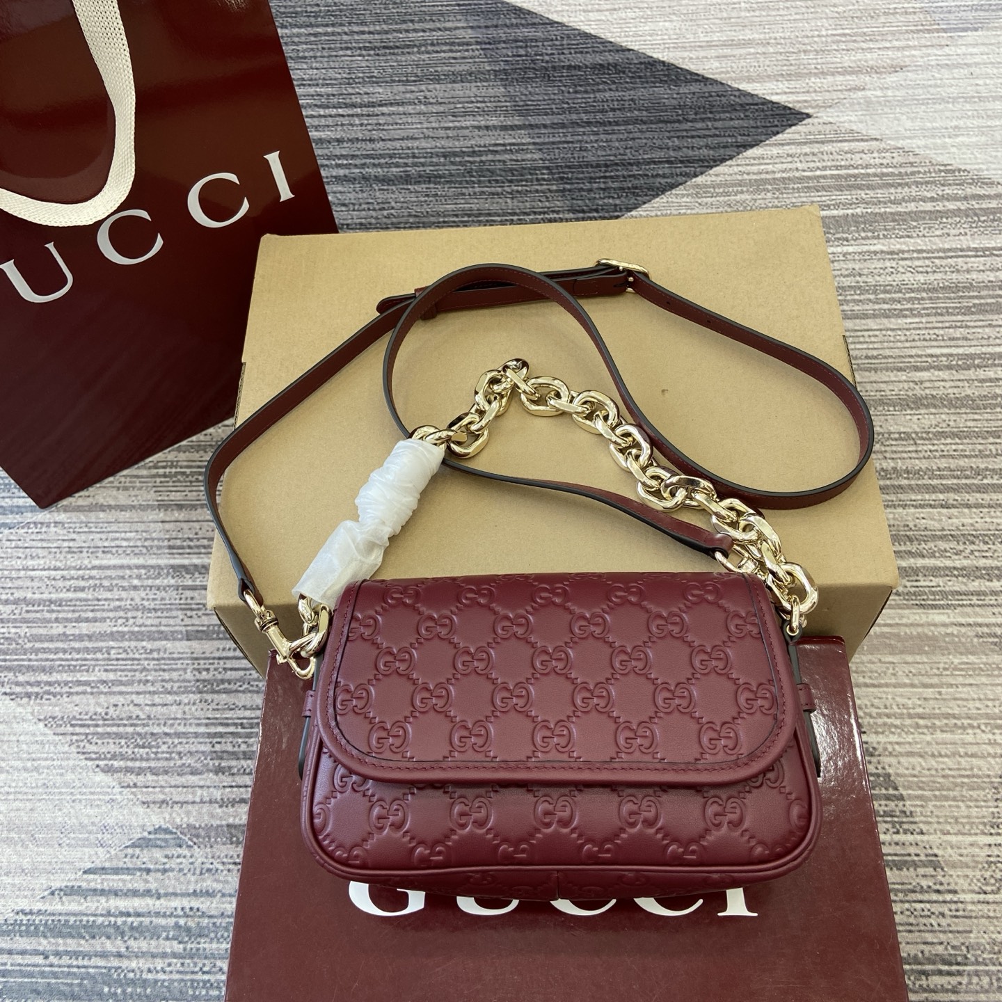 Gucci Emblem Red Leather Shoulder Bag with Chain Strap - Style 847448 2 i1753426790410 2714 0 0