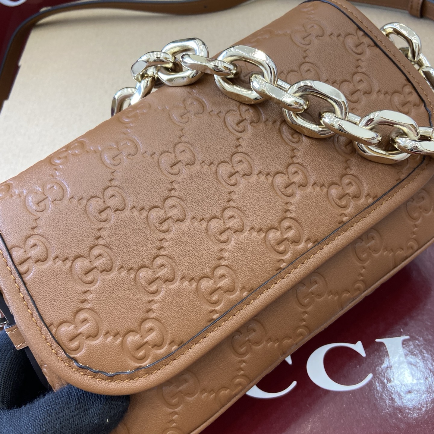 Gucci Emblem Brown Embossed Leather Chain Shoulder Bag, 20.5cm 11 i1753426802268 8401 0 6