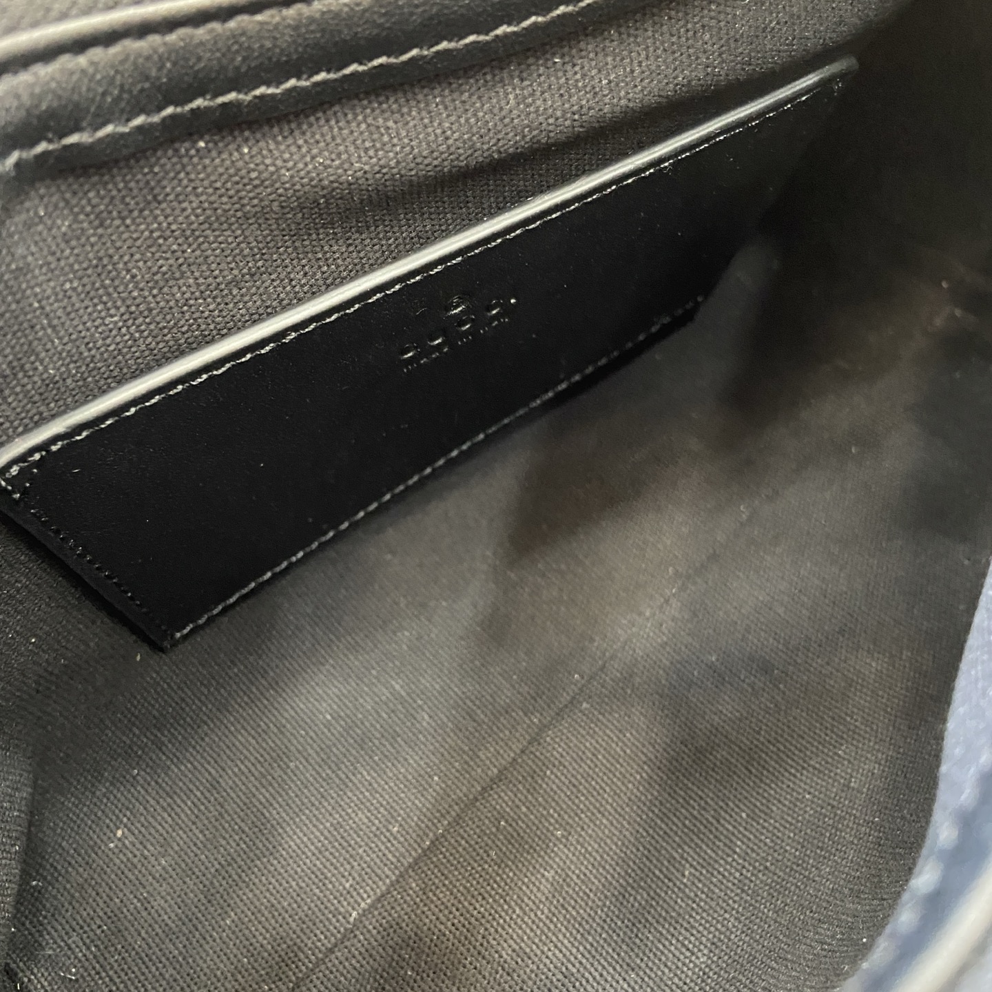 Gucci Emblem Embossed Leather Shoulder Bag, 22cm, Black 10 i1753426823138 4363 0 9