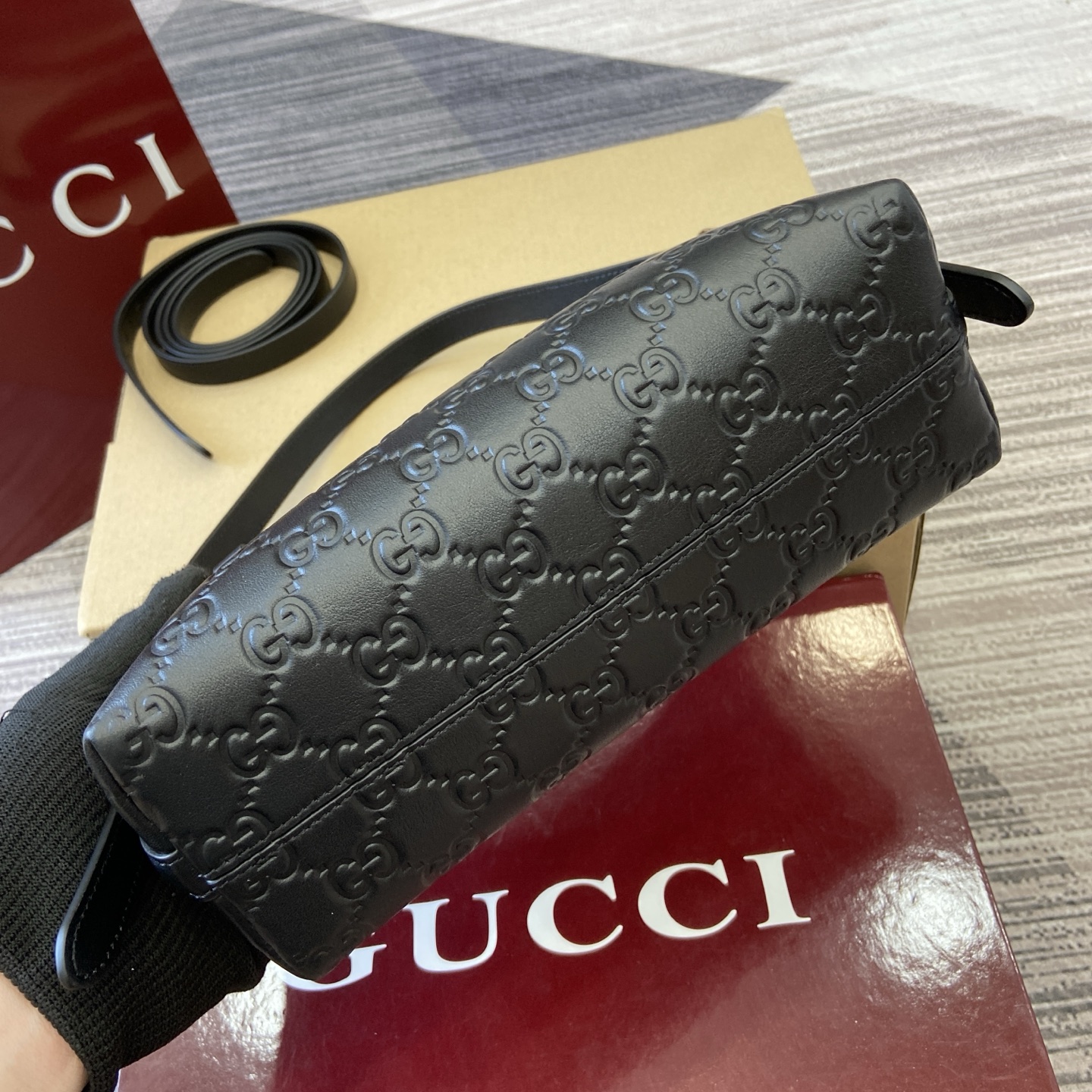 Gucci Emblem Embossed Leather Shoulder Bag, 22cm, Black 9 i1753426823371 678 0 8