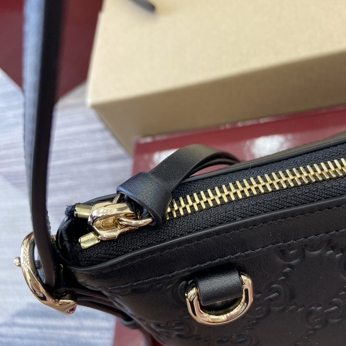 Gucci Emblem Embossed Leather Shoulder Bag, 22cm, Black 8 i1753426826416 2312 0 5