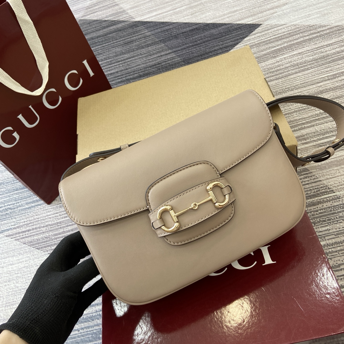 Gucci Horsebit 1955 Small Shoulder Bag in Taupe Leather with Gold Hardware 2 i1753854161824 1426 0 4