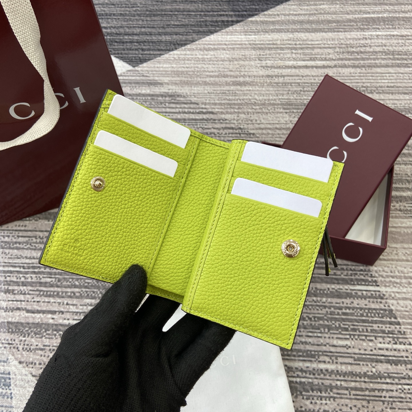 Gucci Marmont Beige and Green Supreme Canvas Card Case Wallet 11 i1754118763844 697 0 8