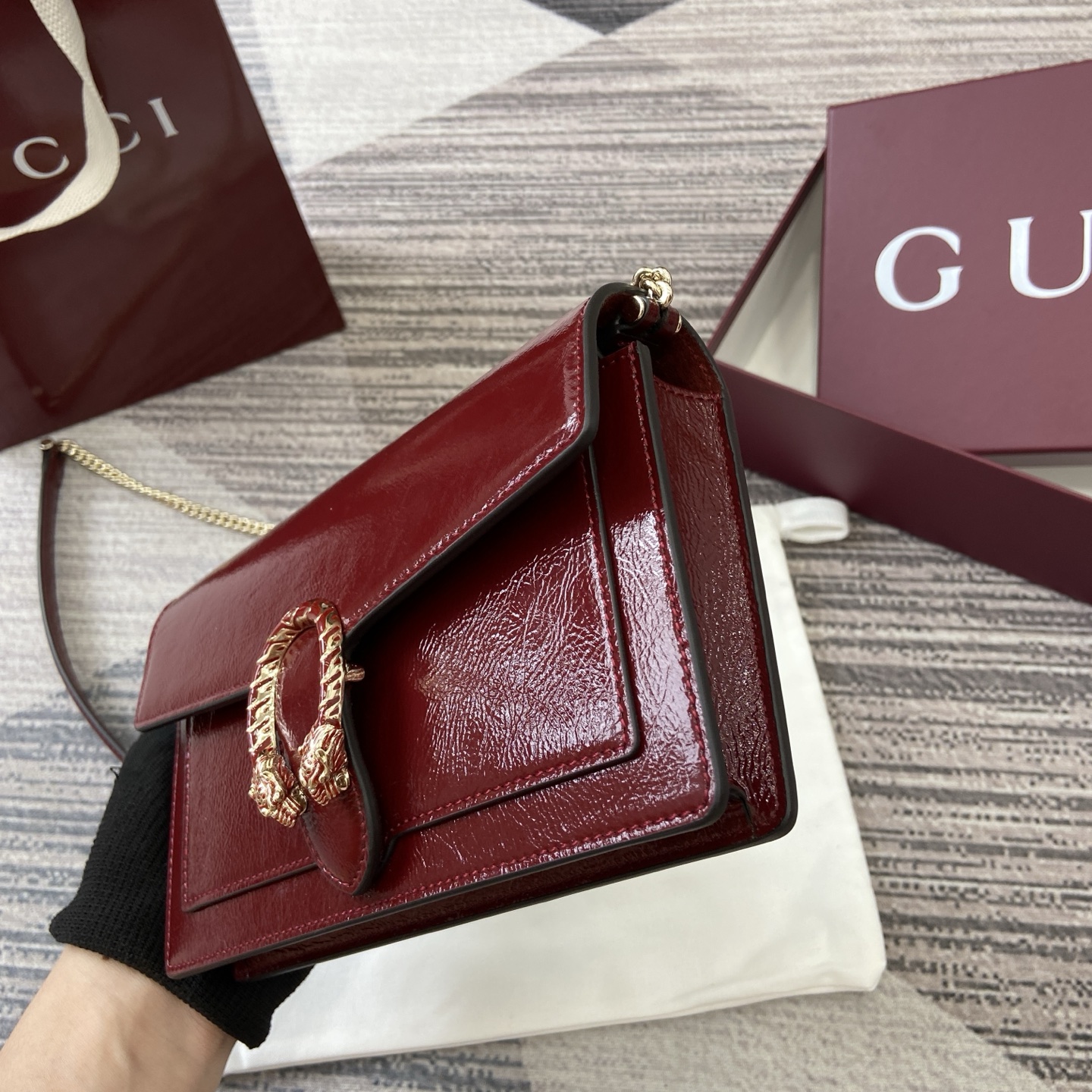 Gucci Red Leather Wallet on Chain Bag with Dionysus Clasp, 20 cm 5 i1754118872056 7937 0 4