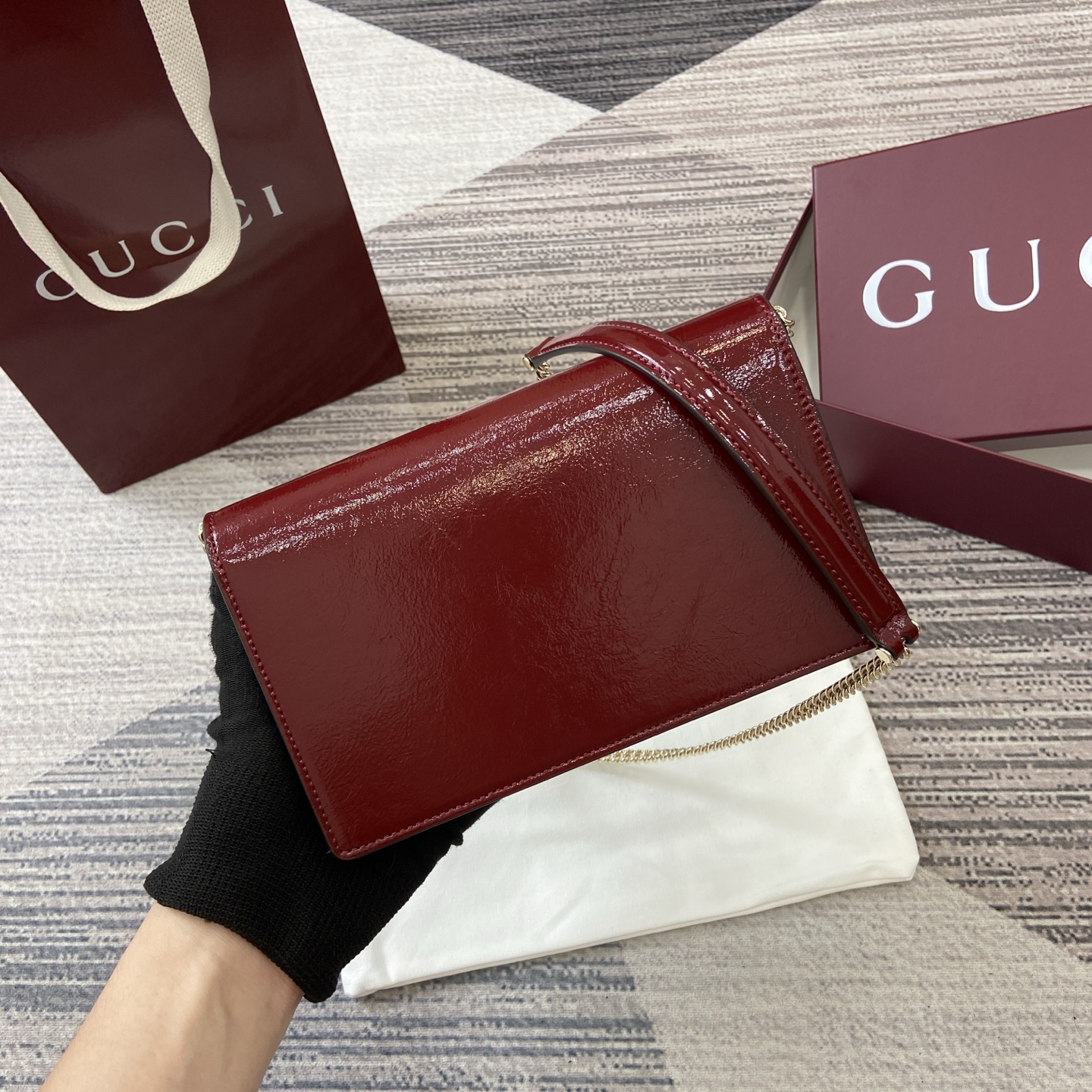 Gucci Red Leather Wallet on Chain Bag with Dionysus Clasp, 20 cm 2 i1754118872057 1868 0 1