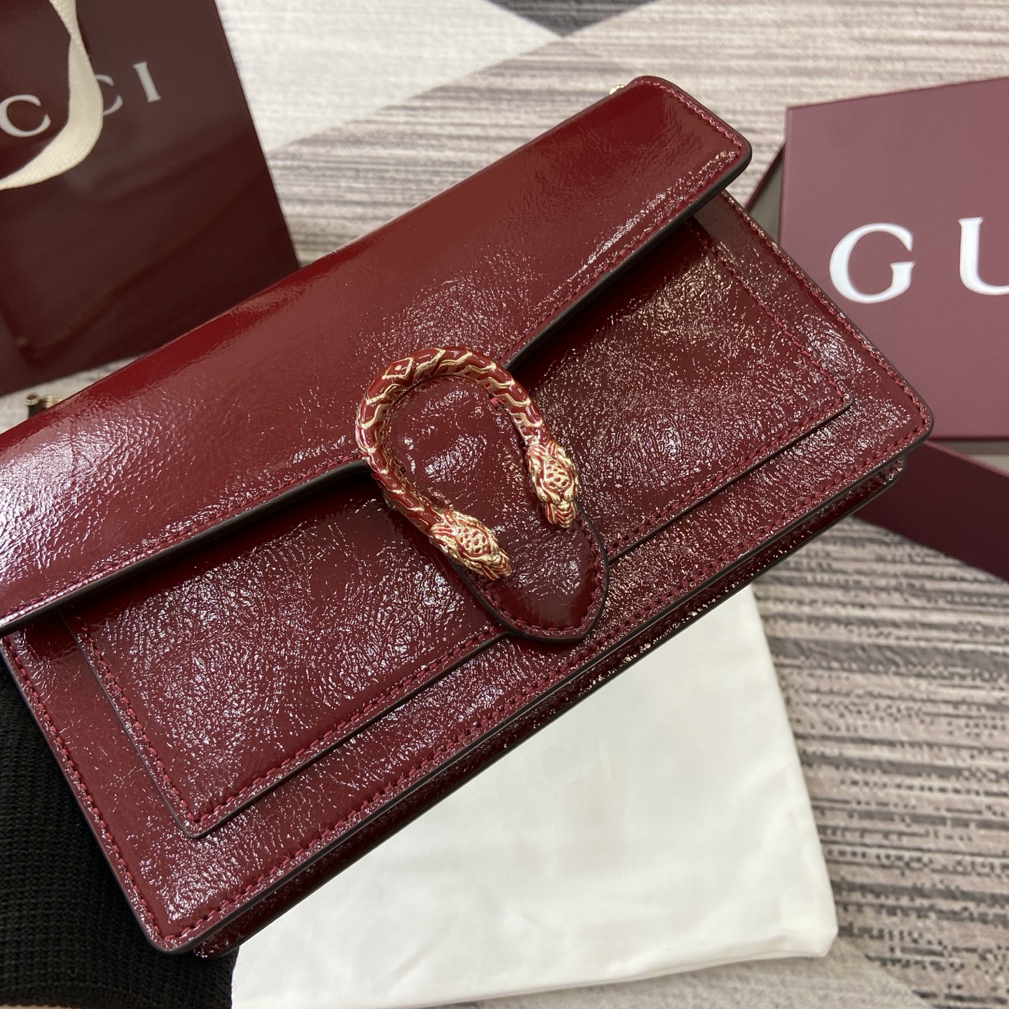 Gucci Red Leather Wallet on Chain Bag with Dionysus Clasp, 20 cm 6 i1754118872129 7507 0 5