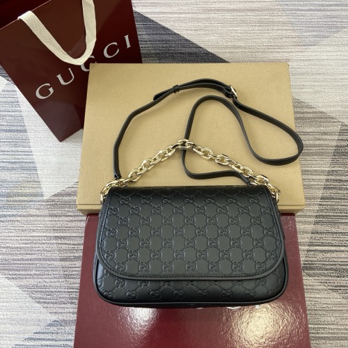 Gucci Emblem Black Leather Shoulder Bag with Chain and Adjustable Strap