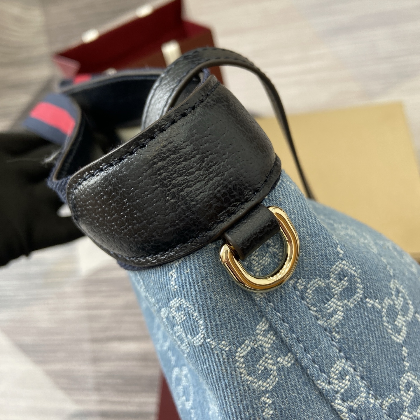Gucci Giglio Denim Tote Bag with Removable Pouch - Blue/White 10 i1755849004977 3257 0 3