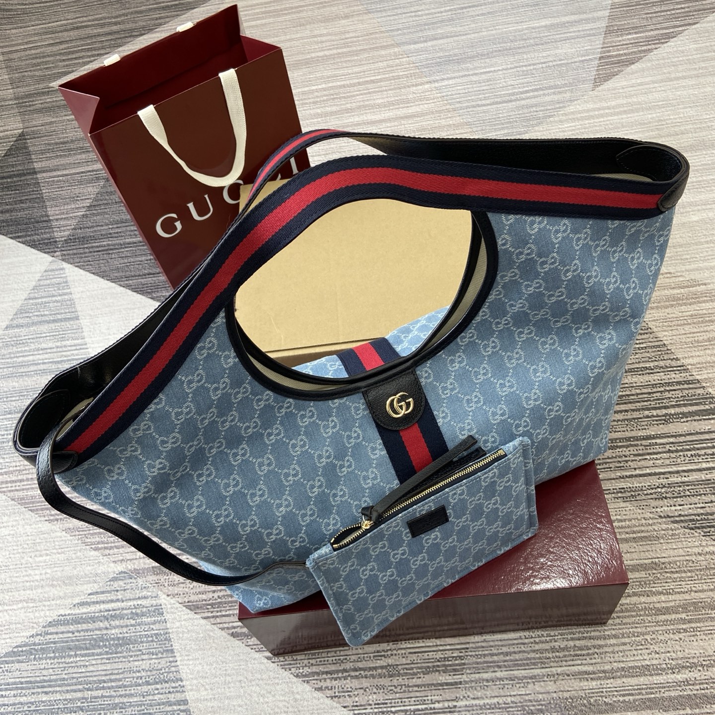 Gucci Giglio Denim Tote Bag with Removable Pouch - Blue/White 5 i1755849005043 6875 0 4