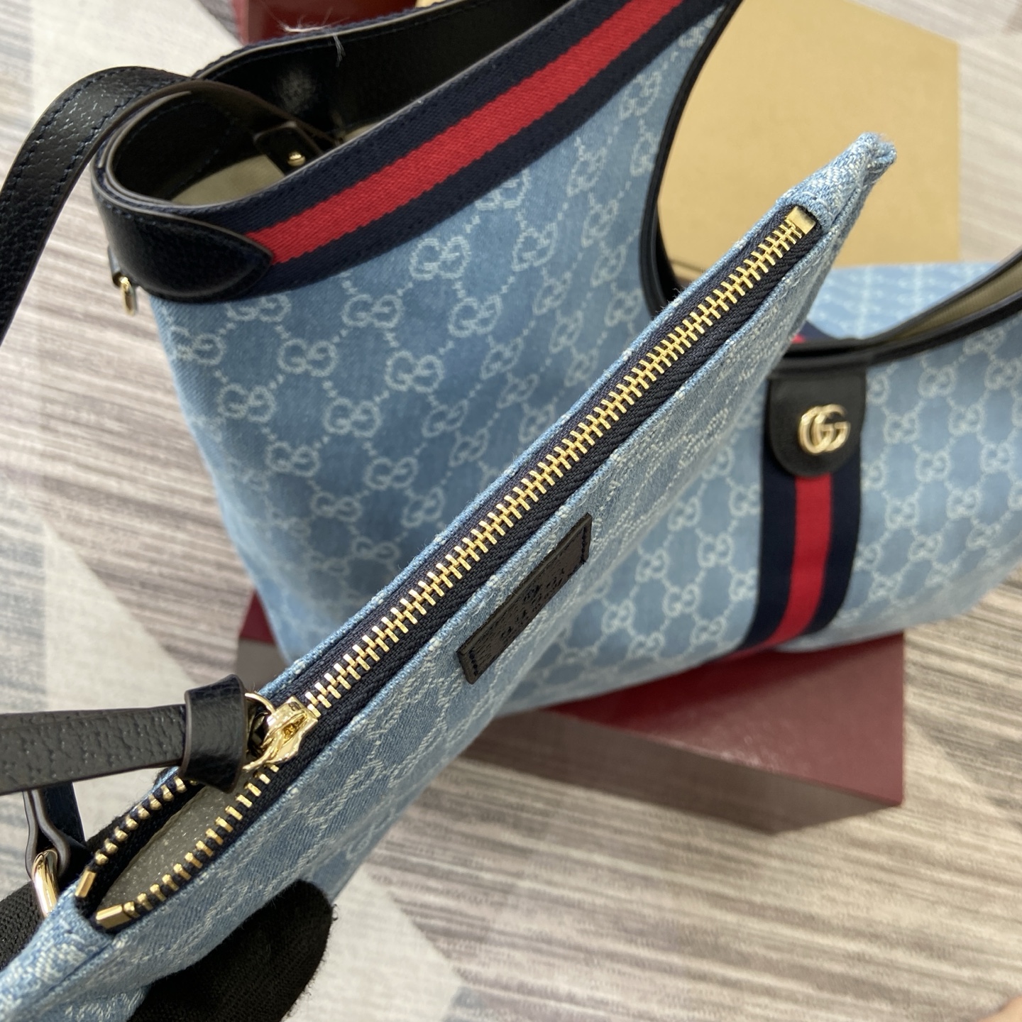 Gucci Giglio Denim Tote Bag with Removable Pouch - Blue/White 7 i1755849005073 8696 0 8