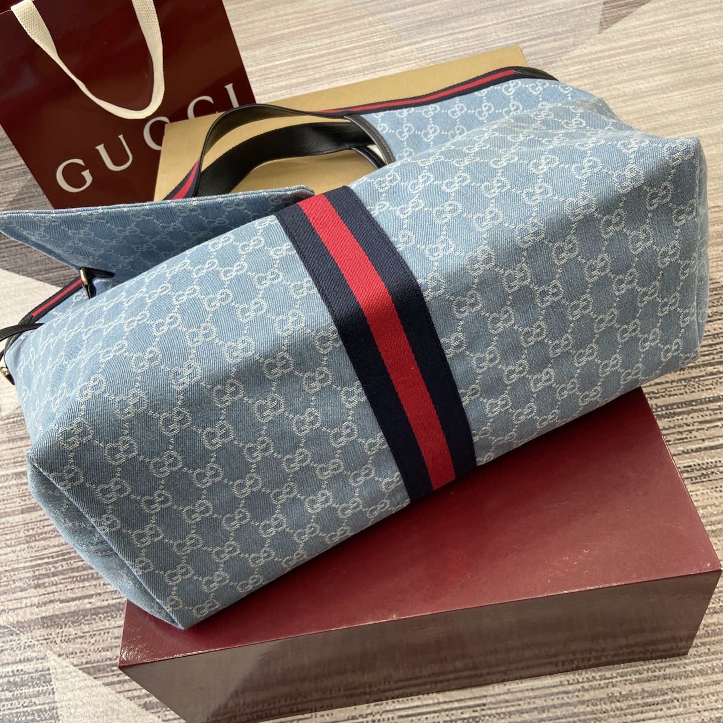Gucci Giglio Denim Tote Bag with Removable Pouch - Blue/White 8 i1755849011028 3672 0 9
