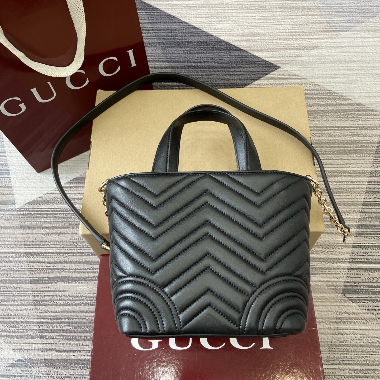 Gucci Marmont Black Leather Tote Bag with Chain Strap - Stylish & Versatile 4 i1755849169819 3367 0 1