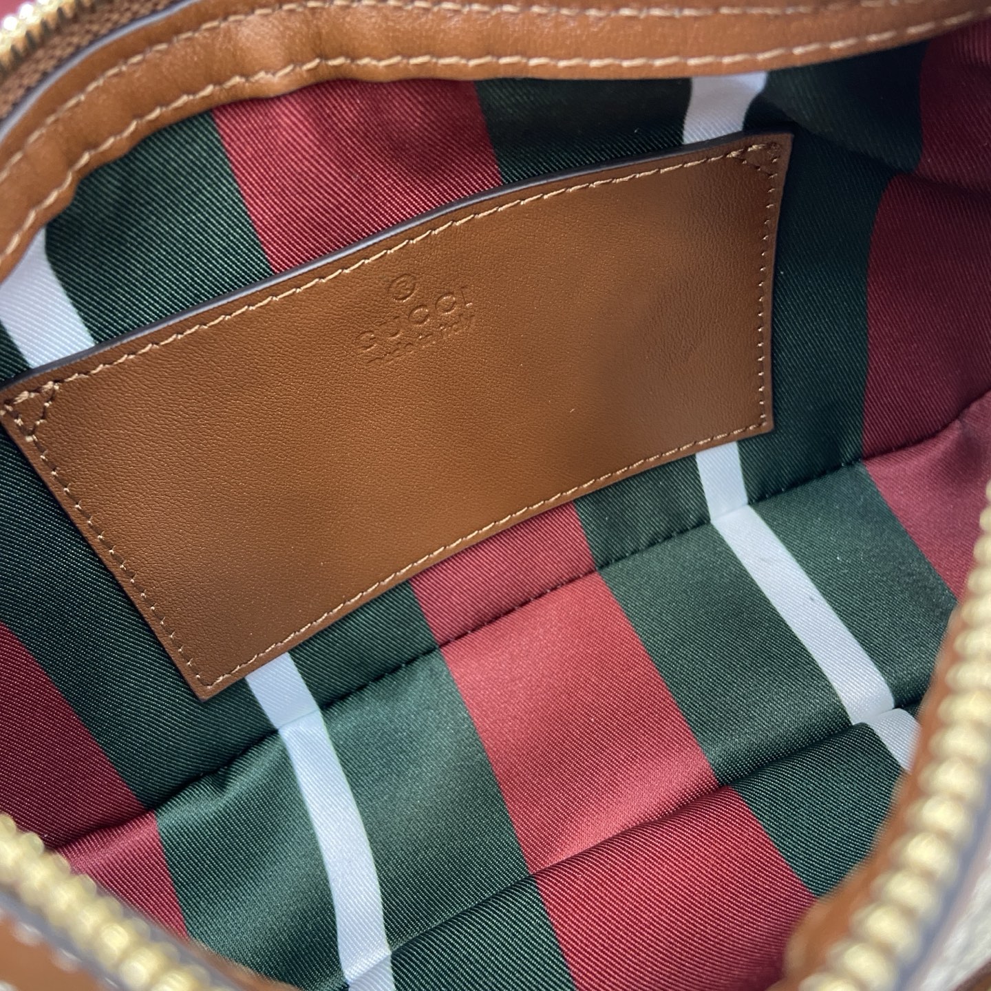 Gucci Emblem Shoulder Bag Beige and Dark Brown GG Coated Canvas, 24cm 9 i1755849304411 7574 0 9