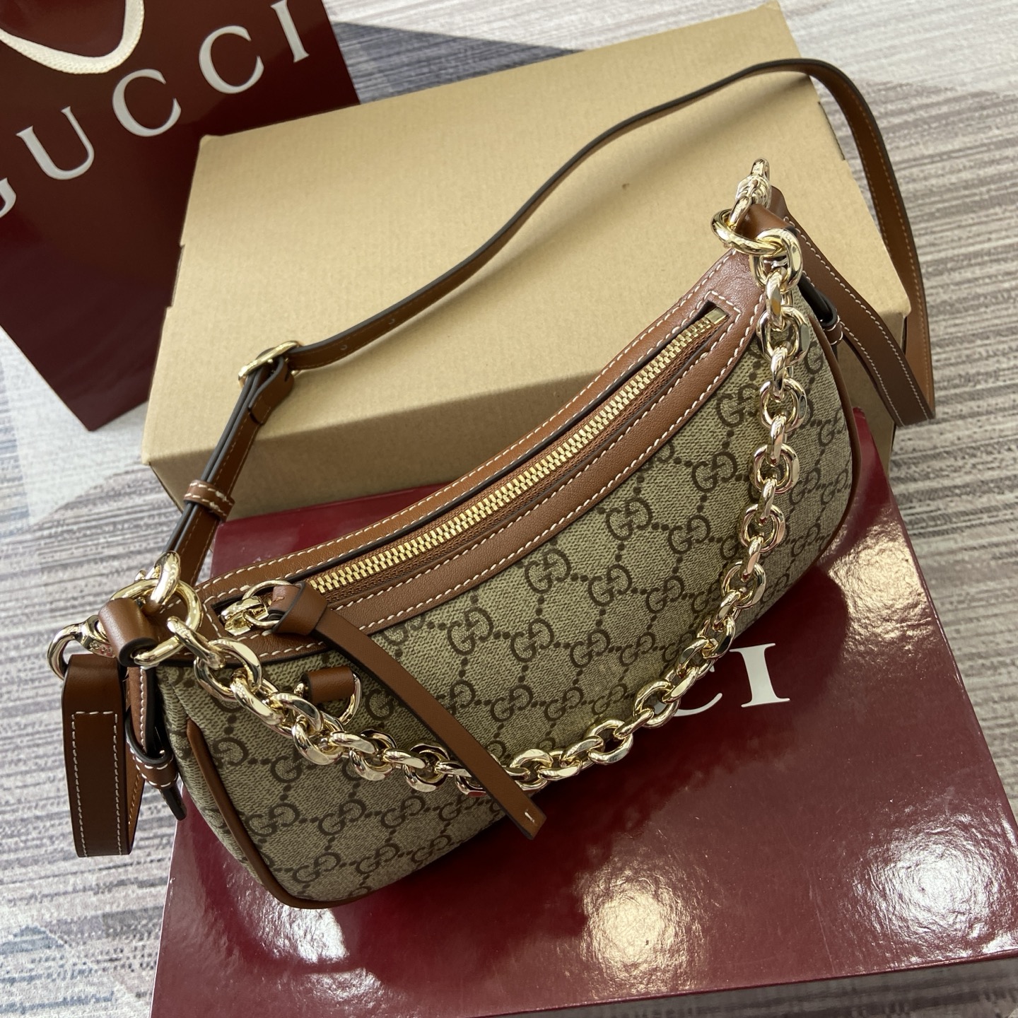 Gucci Emblem Shoulder Bag Beige and Dark Brown GG Coated Canvas, 24cm 5 i1755849308353 7490 0 3