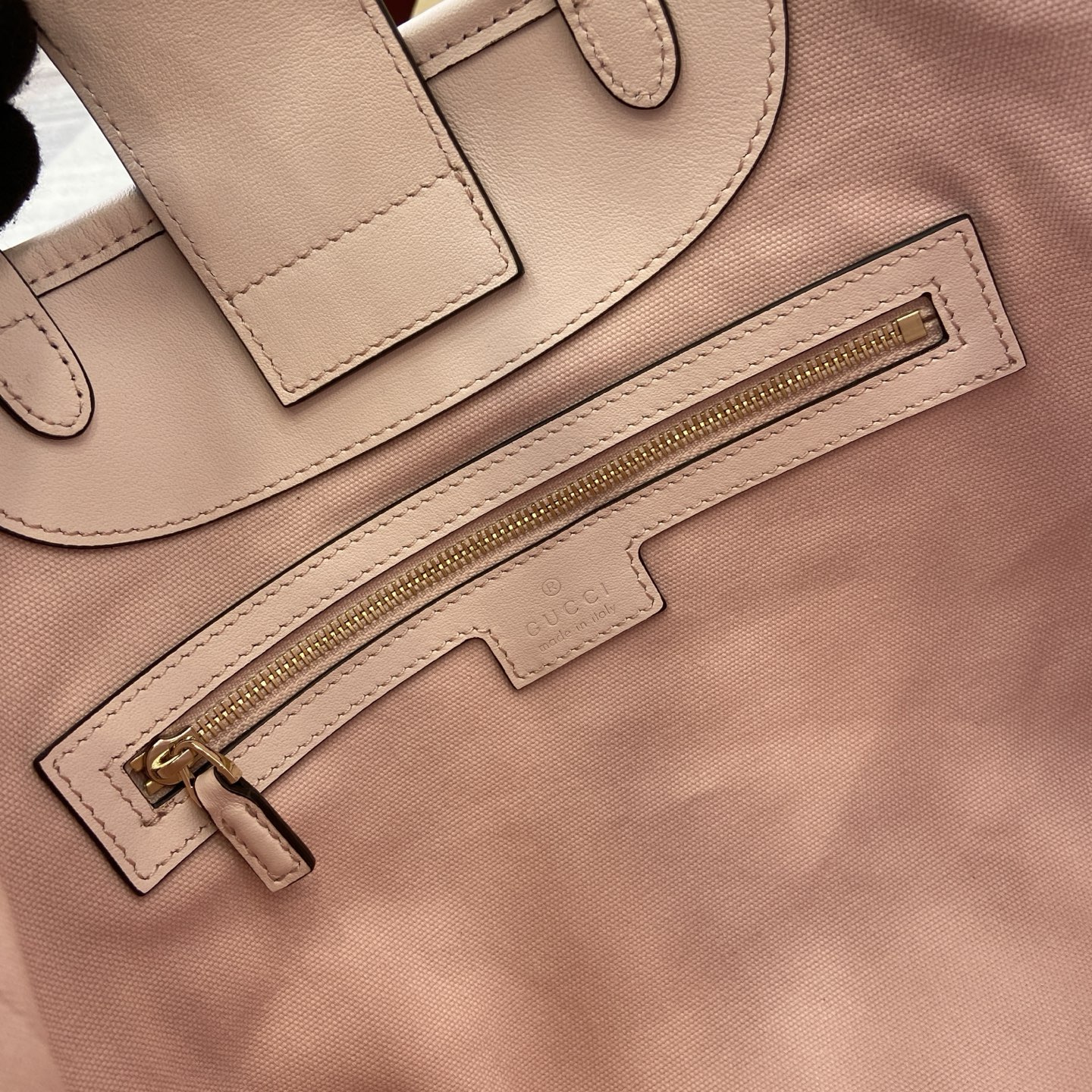 Gucci Emblem Embossed Leather Tote Bag, Light Pink, 25cm, Adjustable Strap 11 i1756271388951 9783 0 10