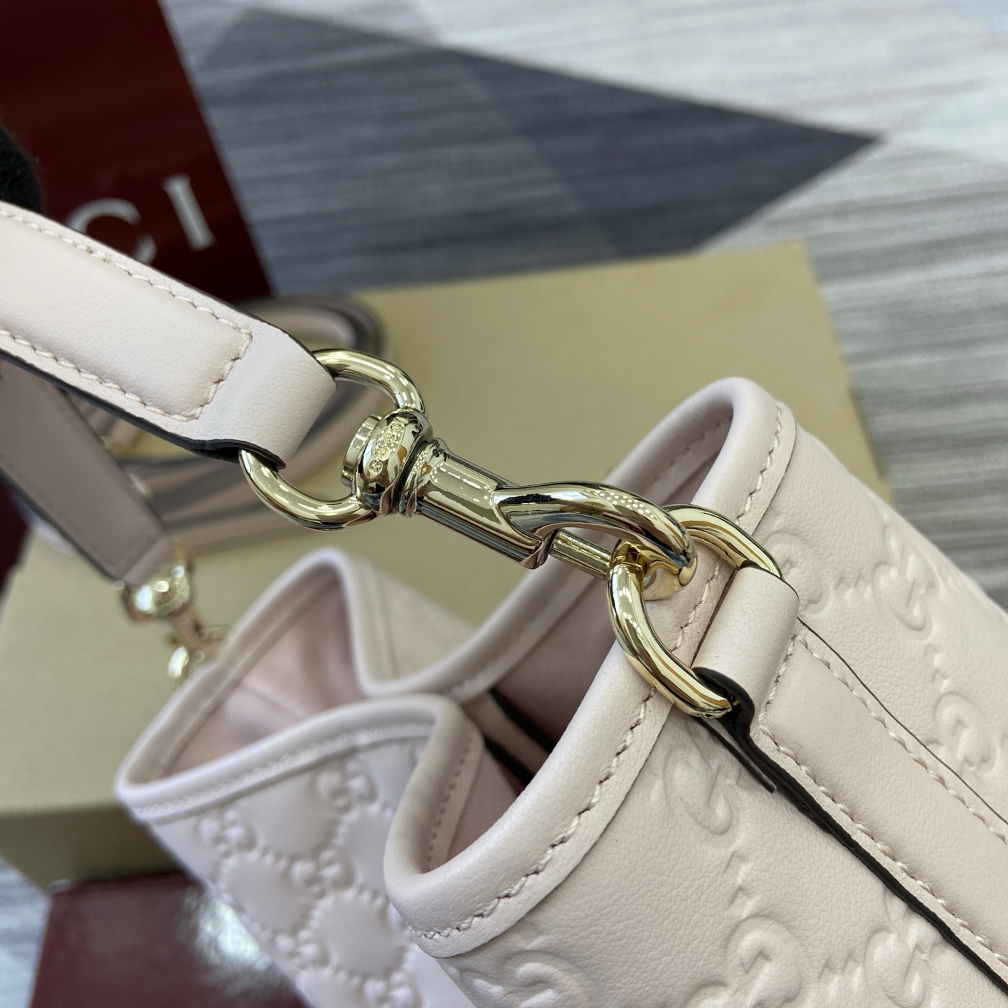 Gucci Emblem Embossed Leather Bucket Bag with Adjustable Strap, Light Pink 5 i1756271410916 2284 0 3