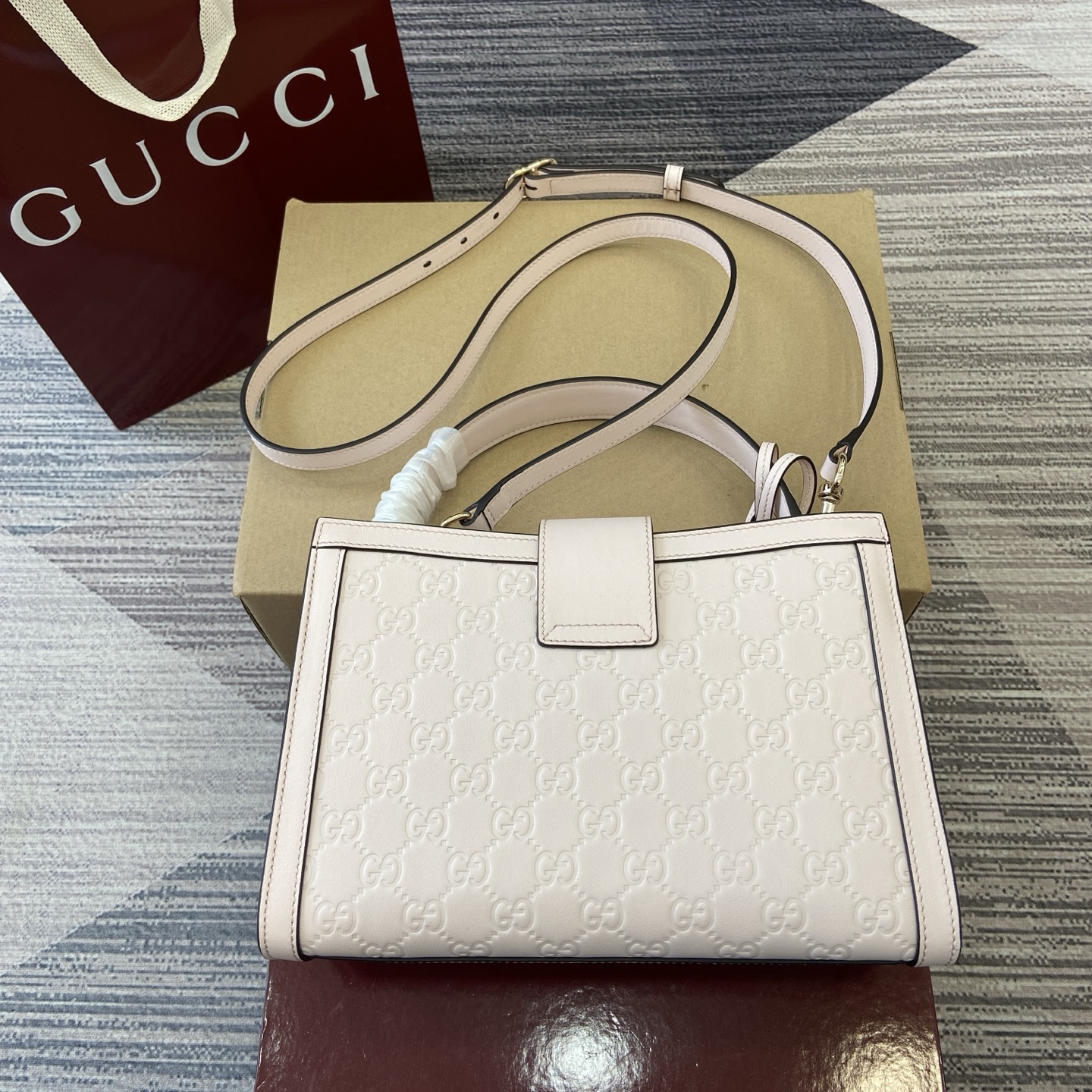 Gucci Padlock Small Leather Top Handle Bag - Light Pink, Embossed 4 i1756271432698 5654 0 1