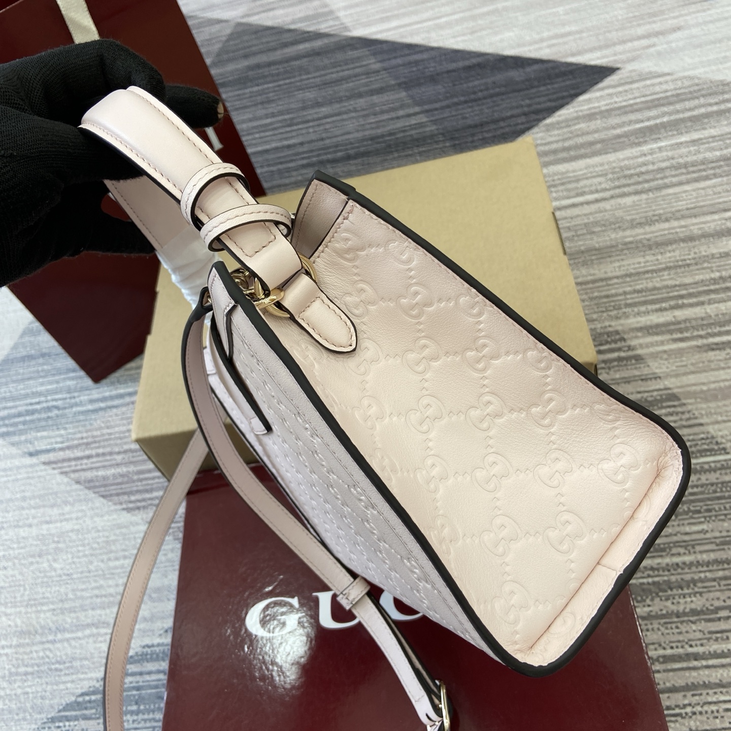 Gucci Padlock Small Leather Top Handle Bag - Light Pink, Embossed 5 i1756271434789 336 0 2